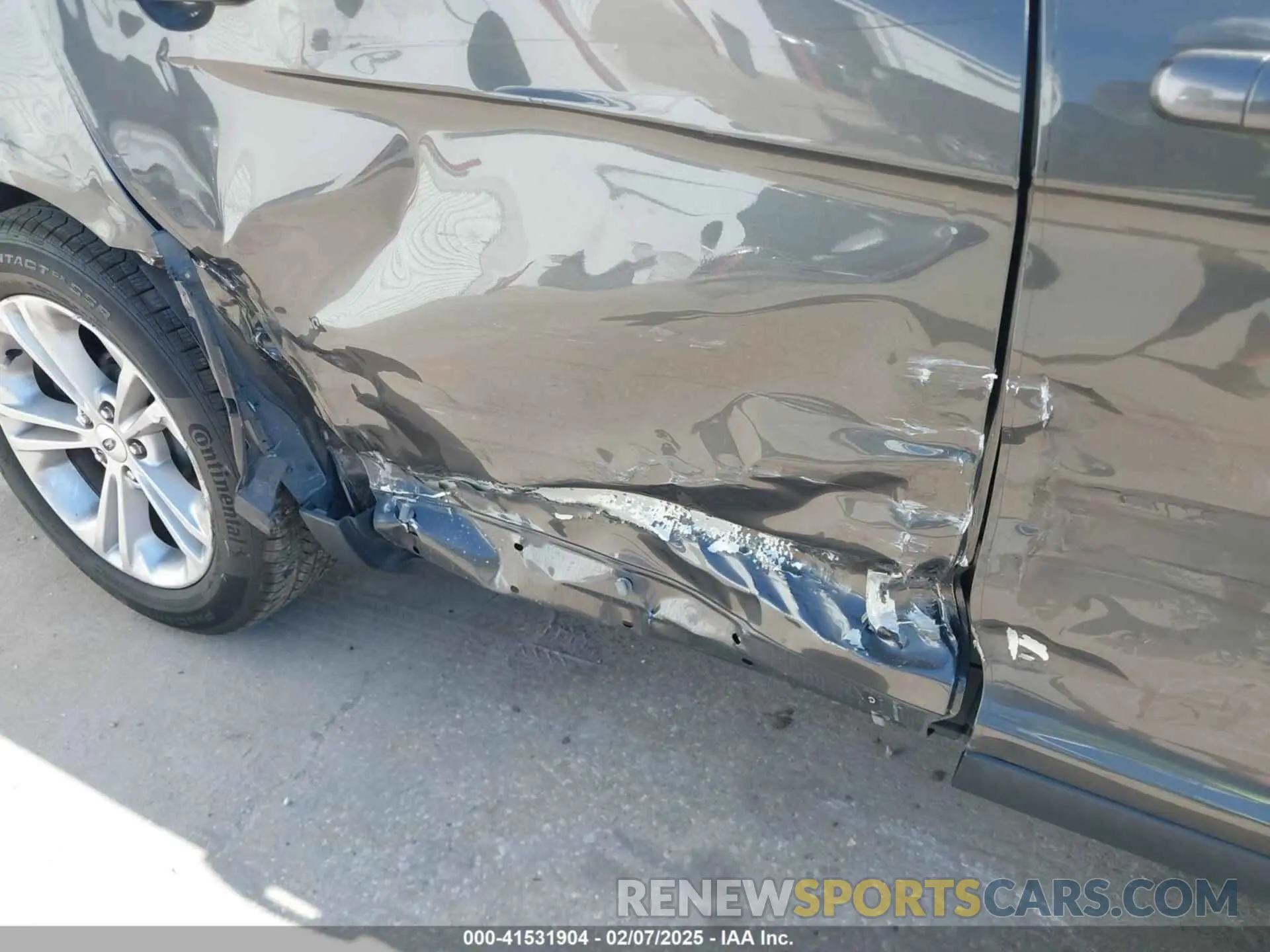6 Photograph of a damaged car 1FAHP2E87KG110486 FORD TAURUS 2019