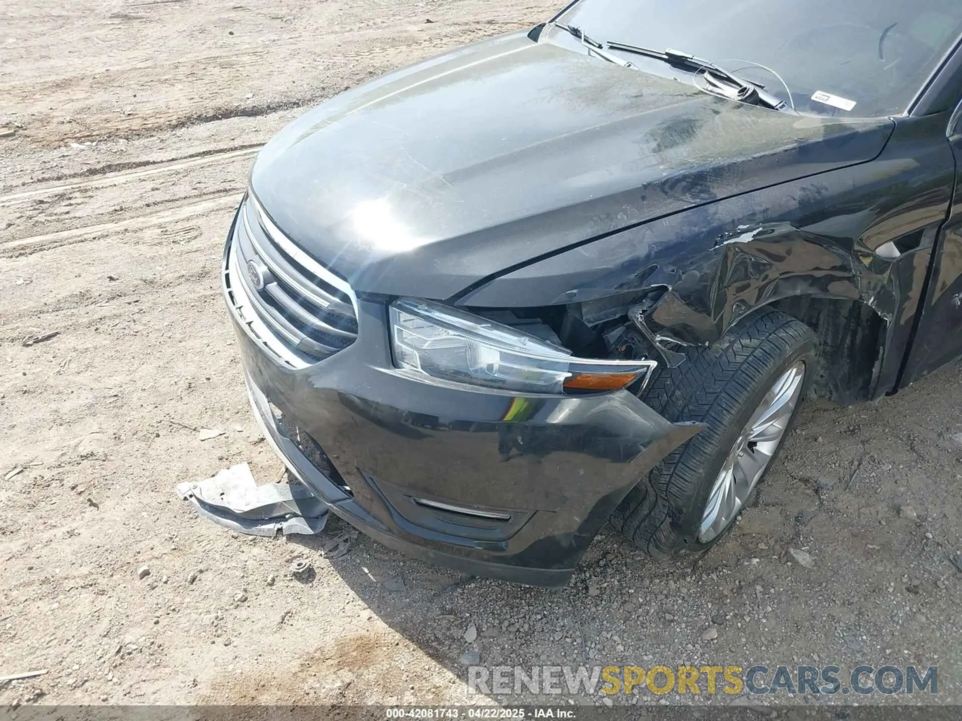 6 Photograph of a damaged car 1FAHP2F81KG109414 FORD TAURUS 2019