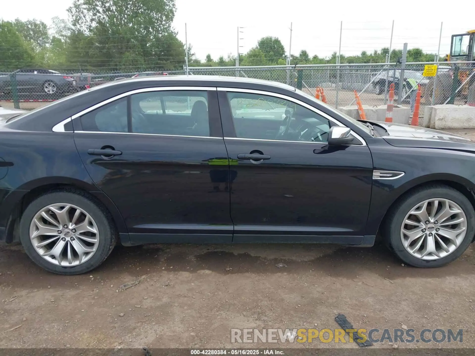 14 Фотография поврежденного автомобиля 1FAHP2F82KG111088 FORD TAURUS 2019