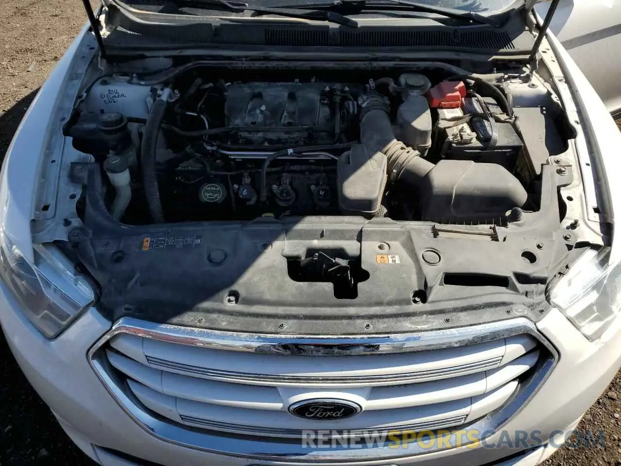 11 Photograph of a damaged car 1FAHP2F89KG118104 FORD TAURUS 2019