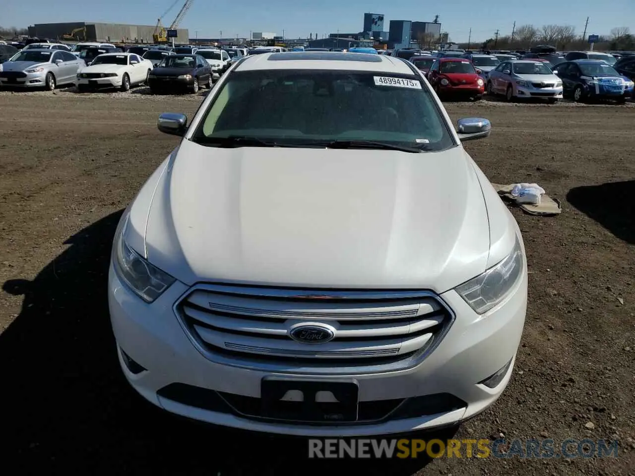 5 Photograph of a damaged car 1FAHP2F89KG118104 FORD TAURUS 2019