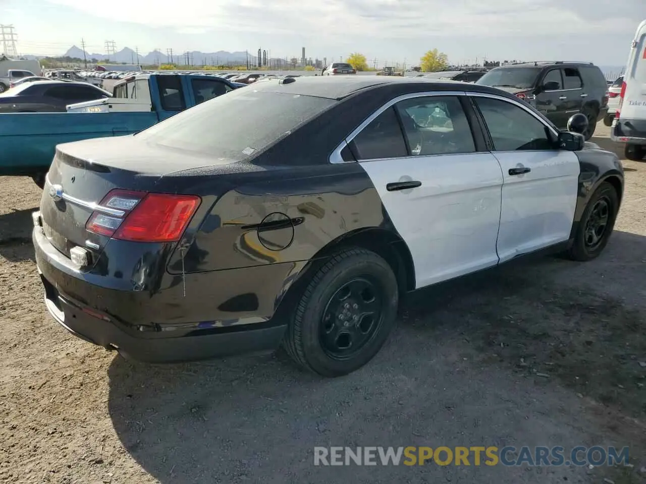 3 Photograph of a damaged car 1FAHP2MK4KG103458 FORD TAURUS 2019