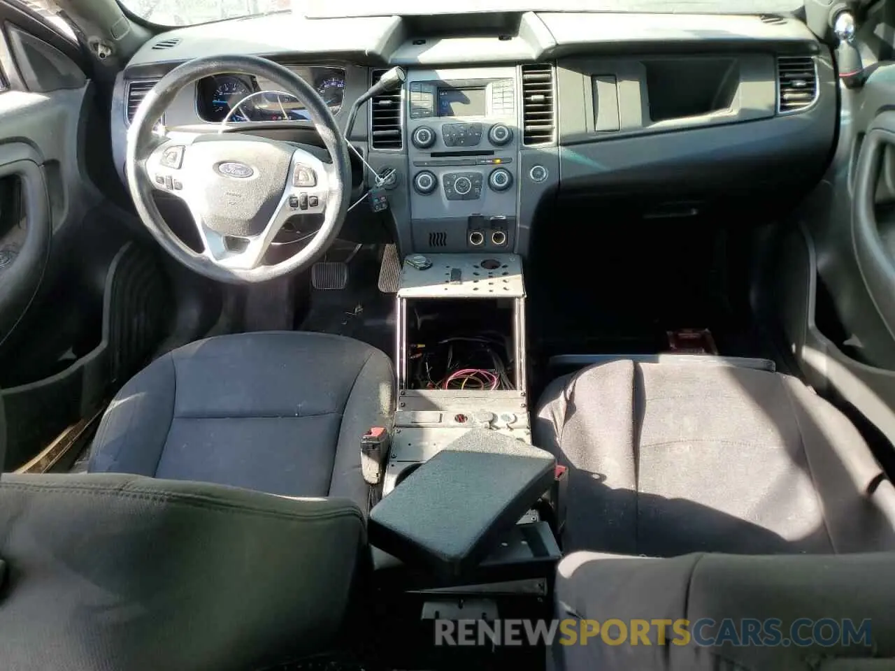 8 Photograph of a damaged car 1FAHP2MK4KG103458 FORD TAURUS 2019