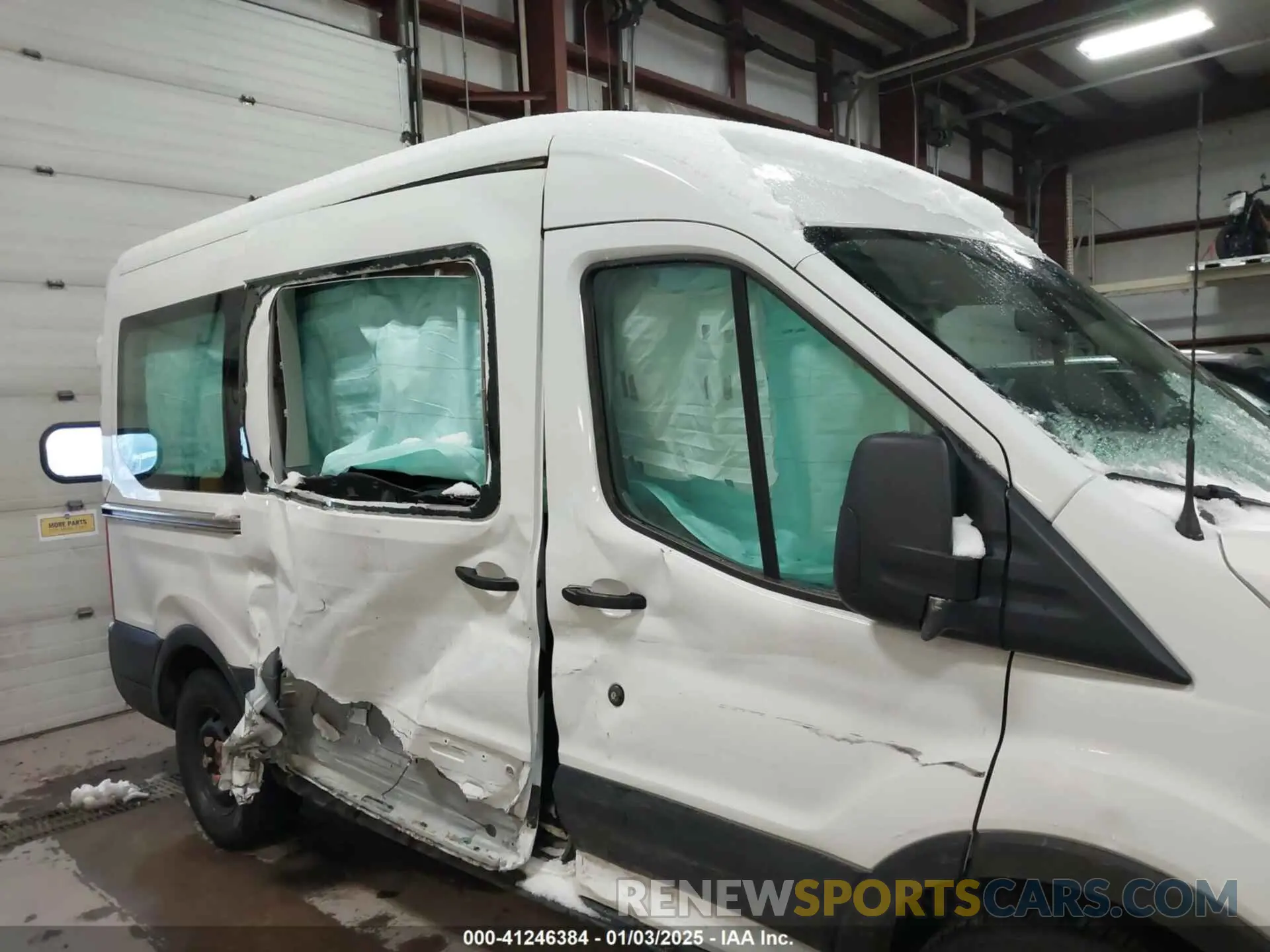 13 Фотография поврежденного автомобиля 1FMZK1CG0KKB58602 FORD TRANSIT-150 2019