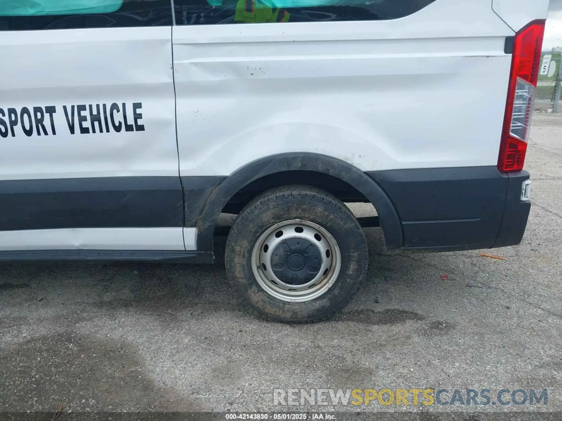 6 Фотография поврежденного автомобиля 1FMZK1CMXKKB72206 FORD TRANSIT-150 2019