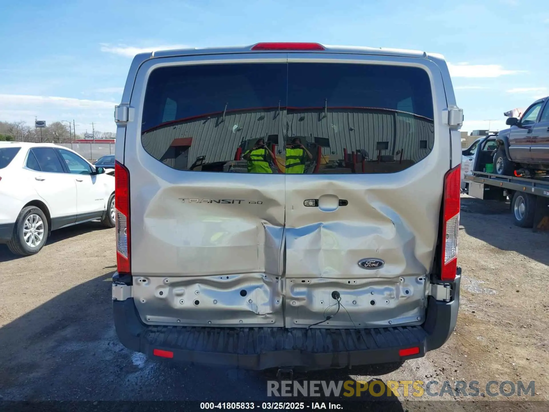 17 Фотография поврежденного автомобиля 1FMZK1ZM8KKA06967 FORD TRANSIT-150 2019