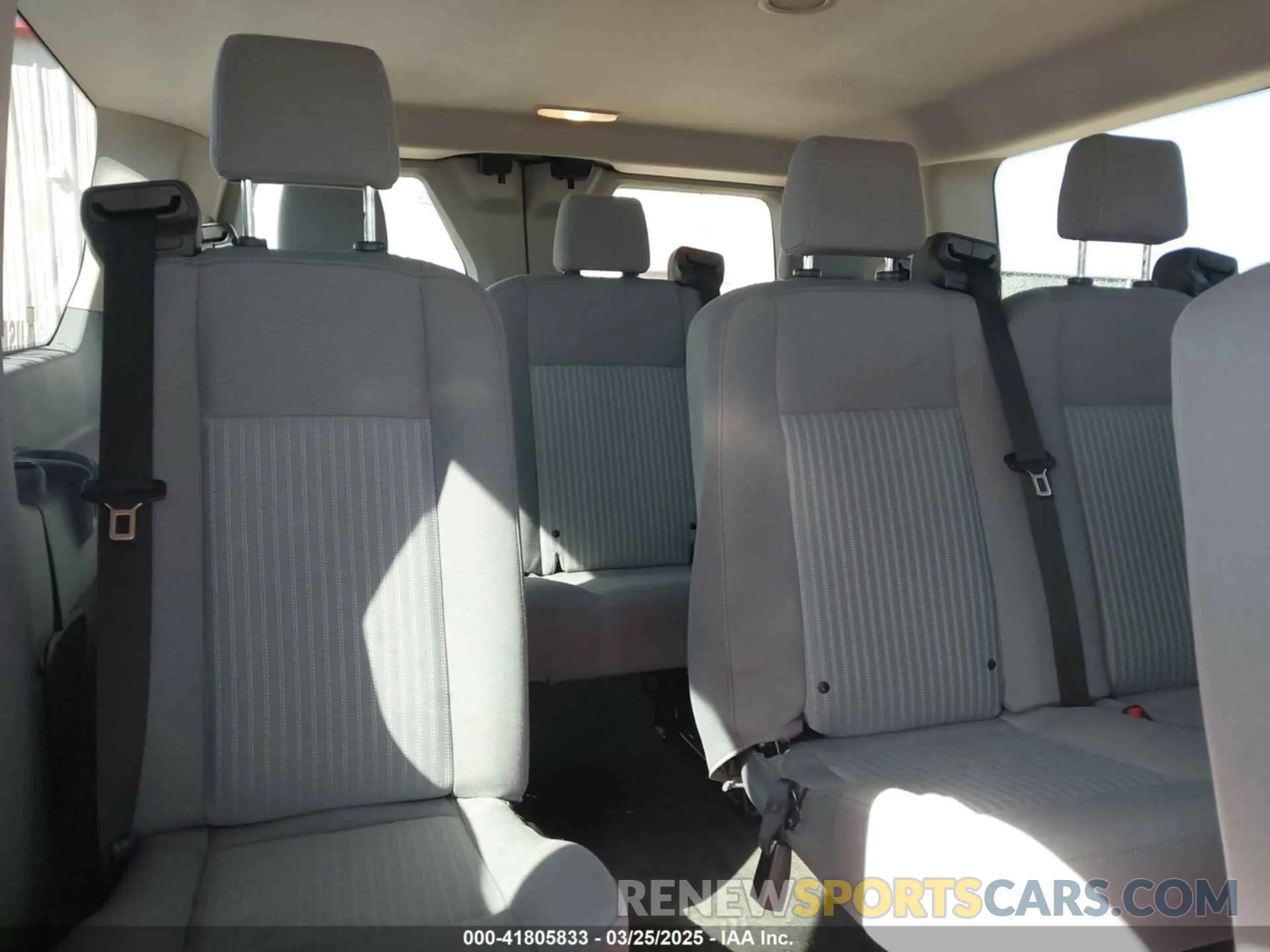 18 Фотография поврежденного автомобиля 1FMZK1ZM8KKA06967 FORD TRANSIT-150 2019