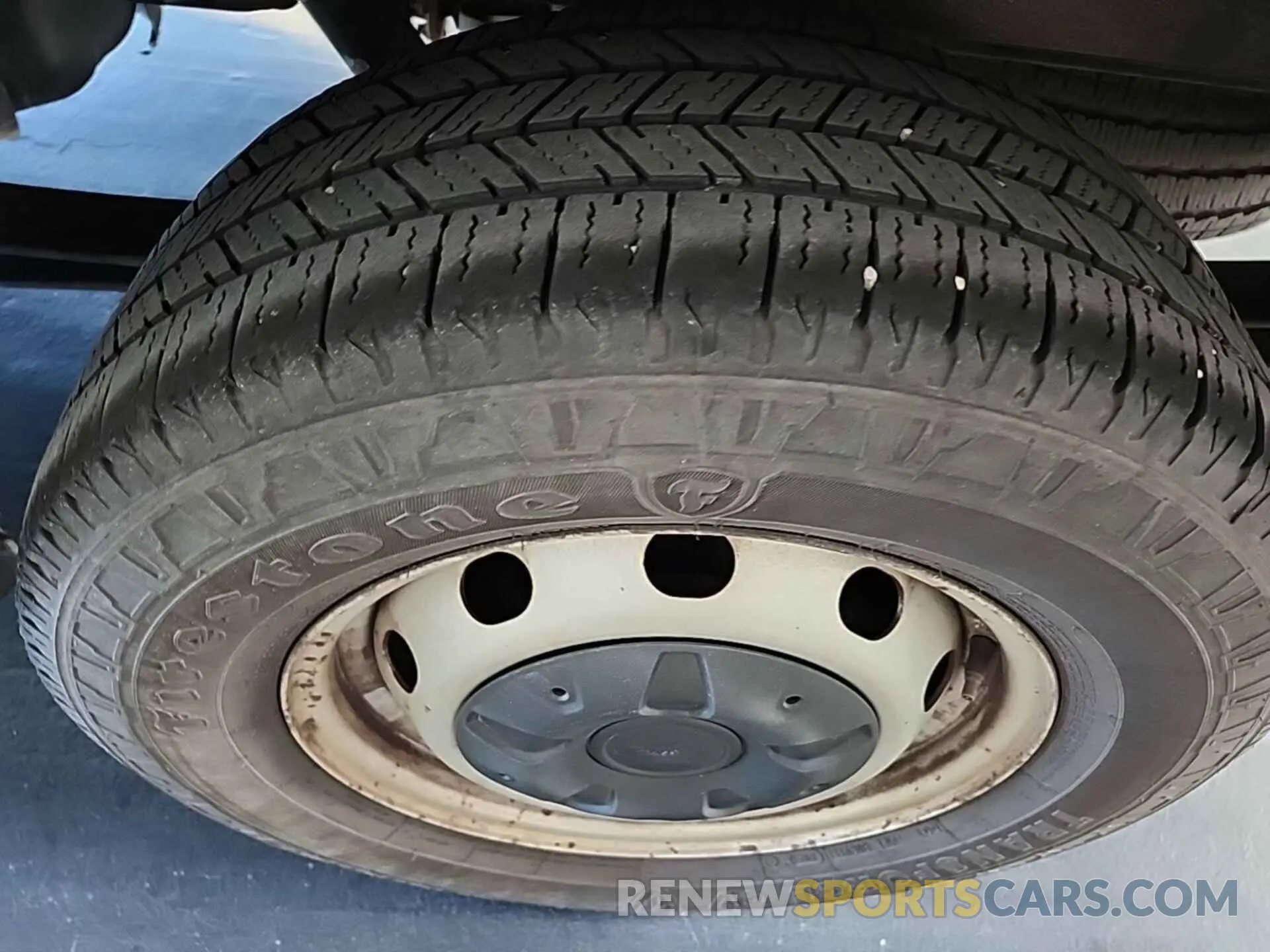 11 Photograph of a damaged car 1FTYE1YM0KKB28327 FORD TRANSIT-150 2019