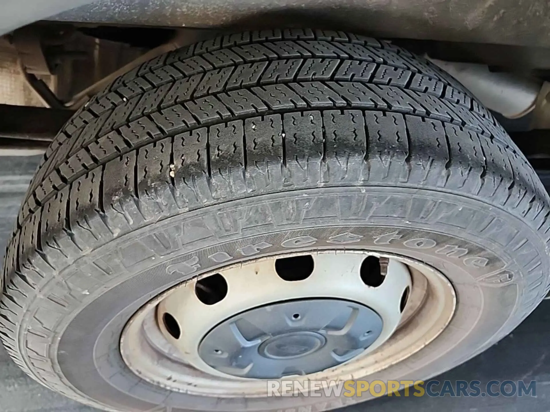 15 Photograph of a damaged car 1FTYE1YM0KKB28327 FORD TRANSIT-150 2019
