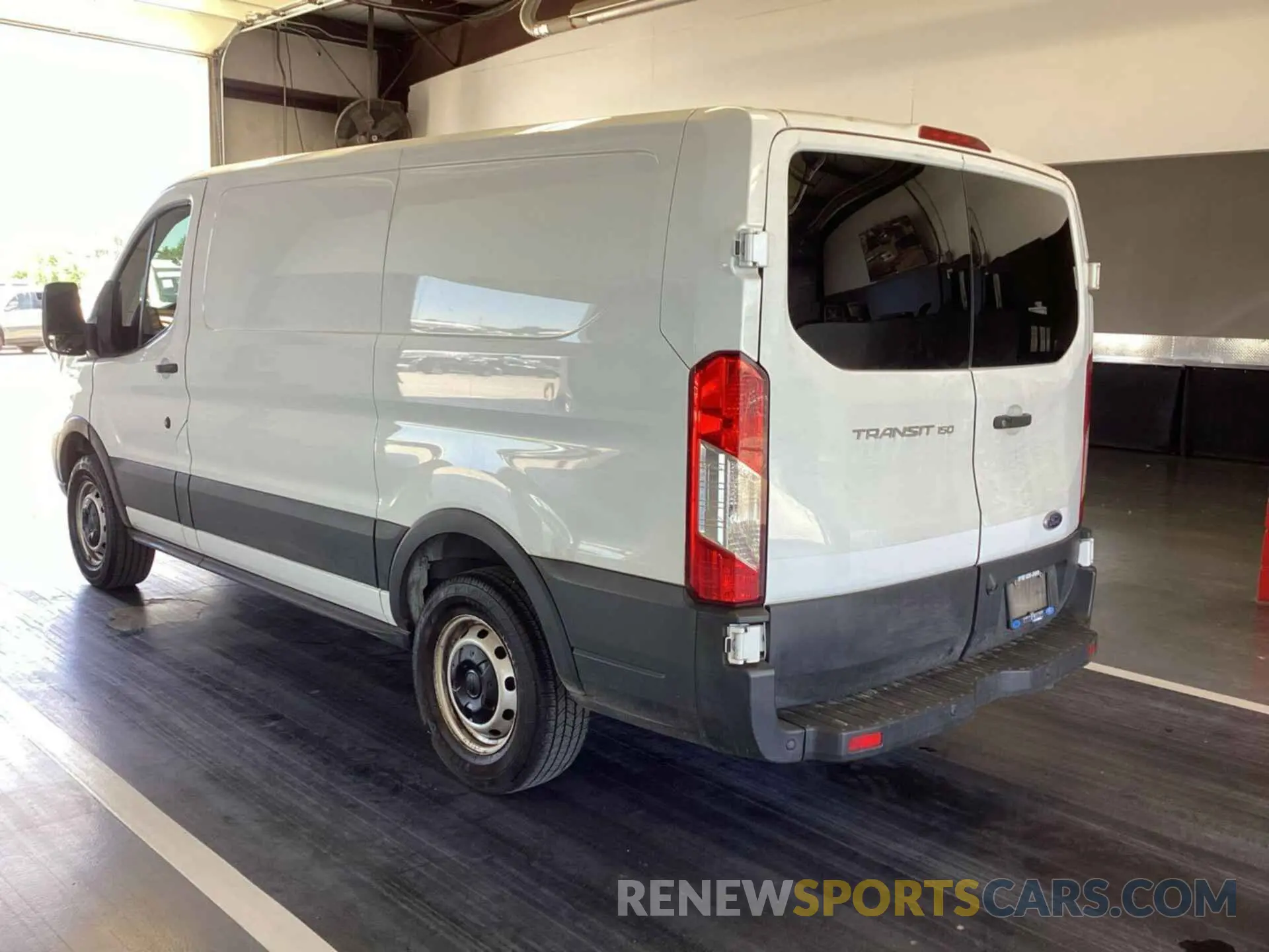 26 Photograph of a damaged car 1FTYE1YM0KKB28327 FORD TRANSIT-150 2019