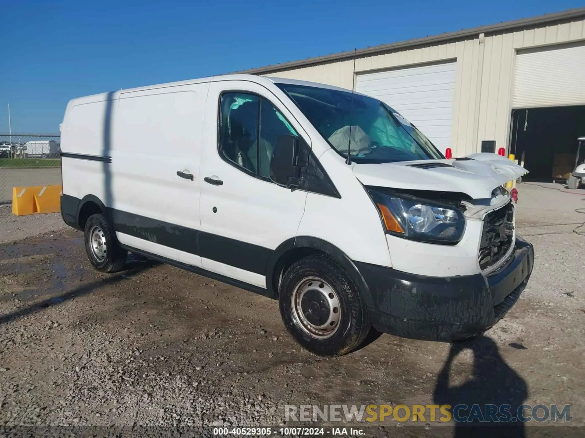 1 Фотография поврежденного автомобиля 1FTYE1YM8KKB45313 FORD TRANSIT-150 2019