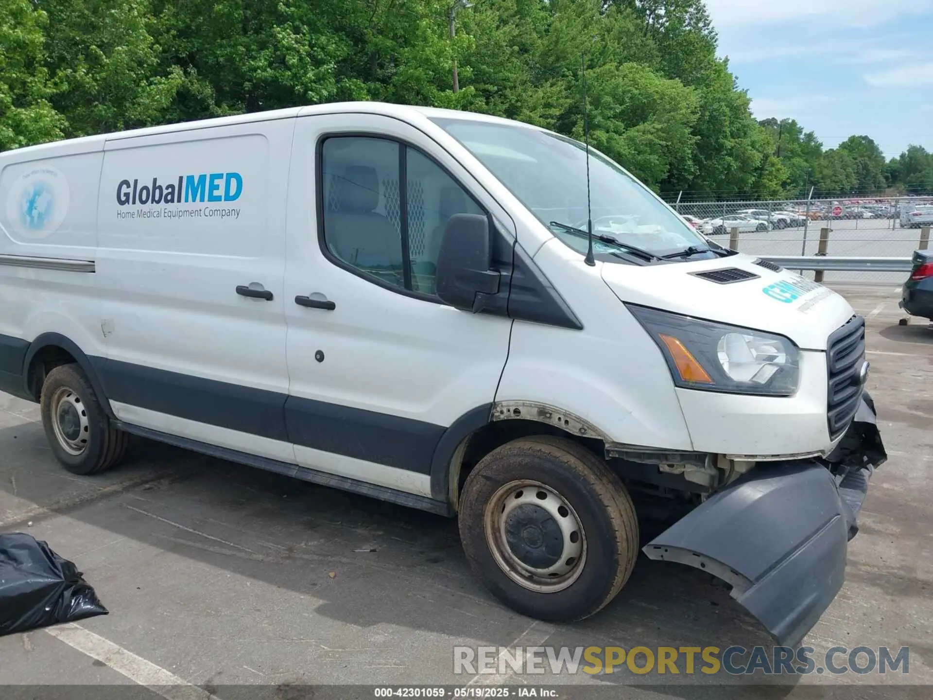 1 Photograph of a damaged car 1FTYE1YMXKKA58898 FORD TRANSIT-150 2019