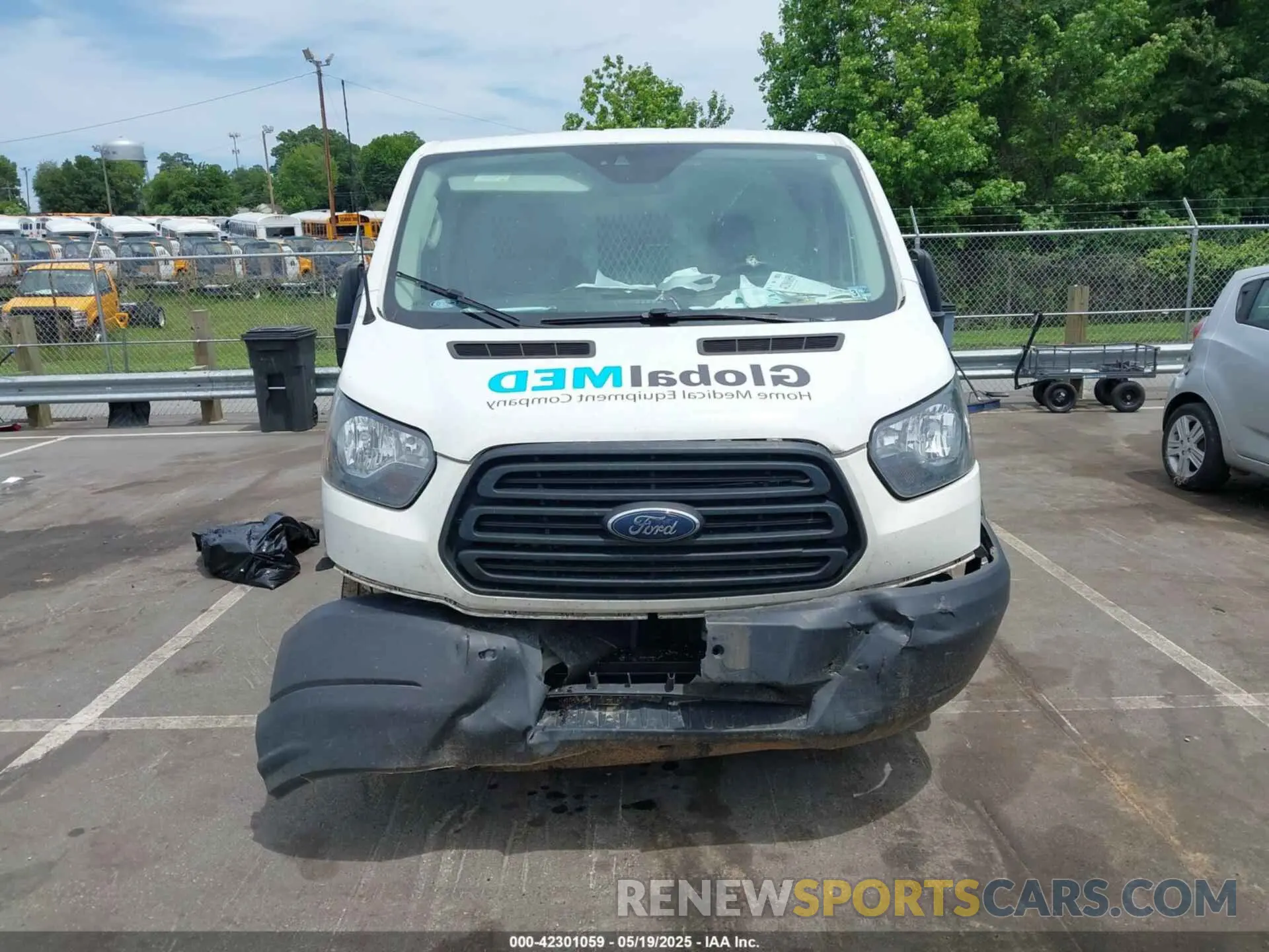 12 Photograph of a damaged car 1FTYE1YMXKKA58898 FORD TRANSIT-150 2019