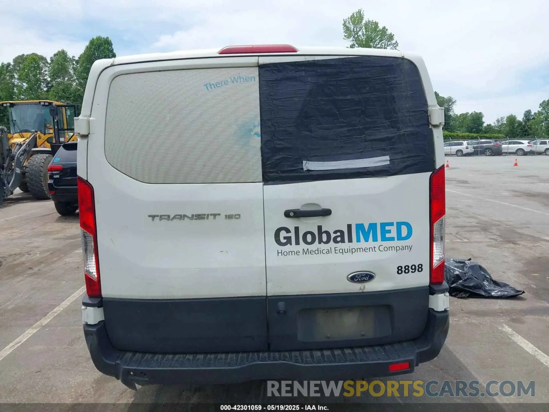 16 Photograph of a damaged car 1FTYE1YMXKKA58898 FORD TRANSIT-150 2019