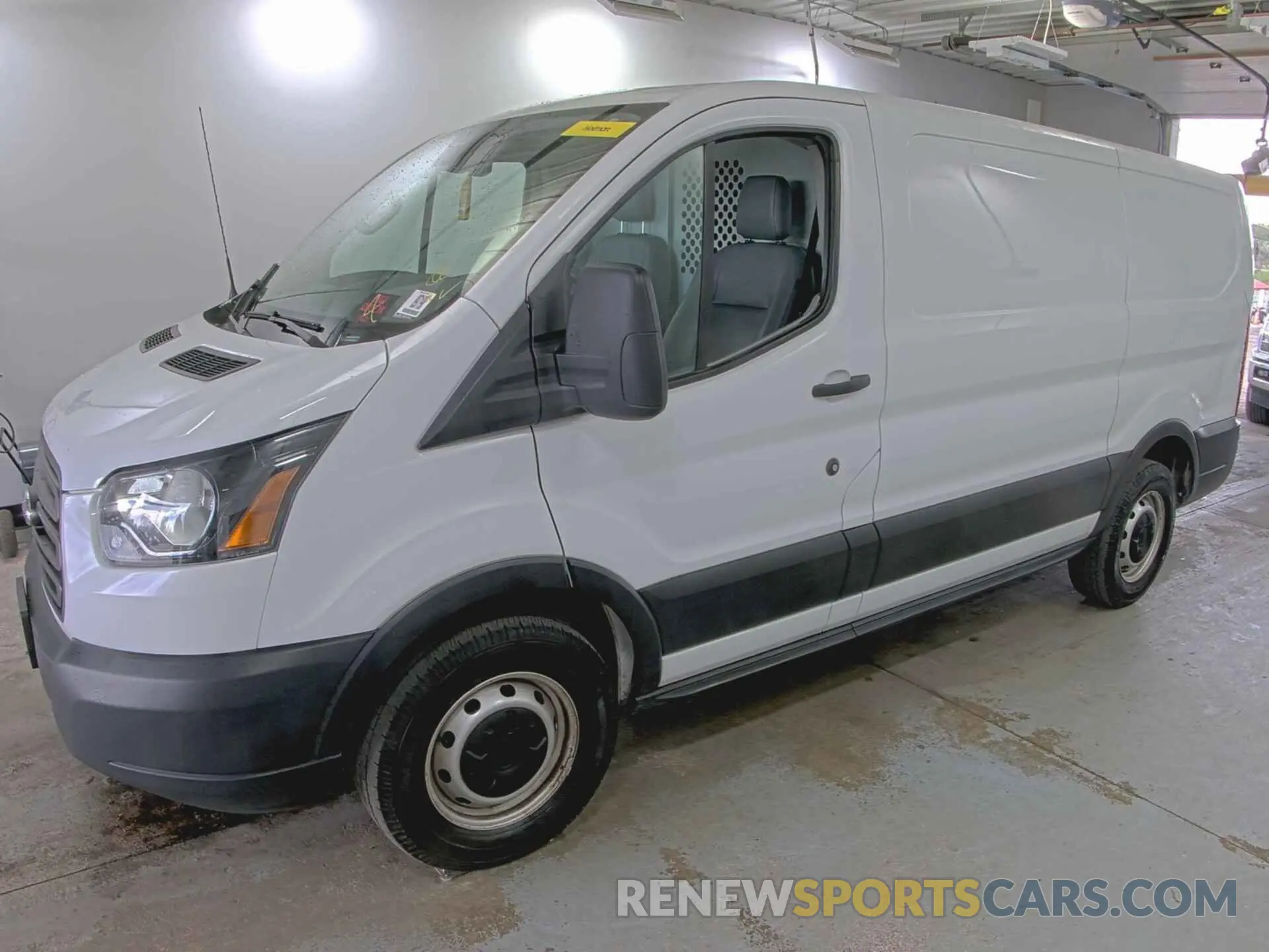 6 Photograph of a damaged car 1FTYE1ZM2KKA84944 FORD TRANSIT-150 2019
