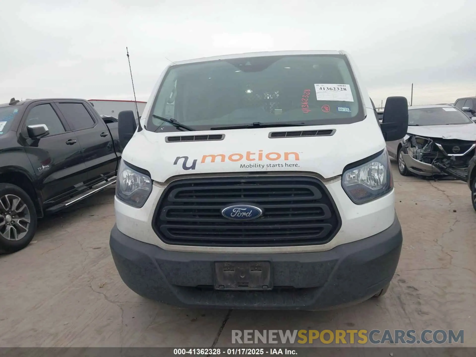 12 Фотография поврежденного автомобиля 1FTYE1ZM2KKB46391 FORD TRANSIT-150 2019