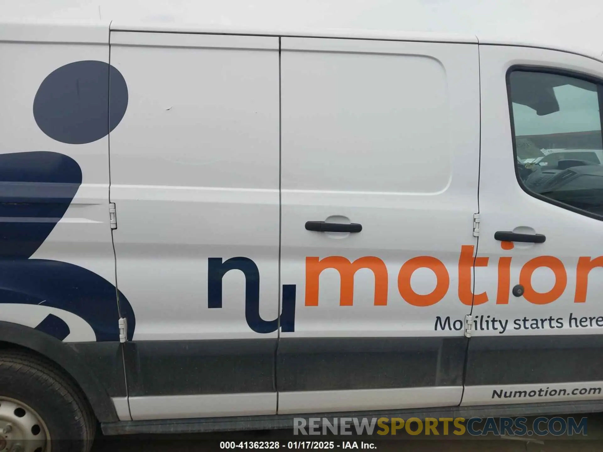 13 Фотография поврежденного автомобиля 1FTYE1ZM2KKB46391 FORD TRANSIT-150 2019