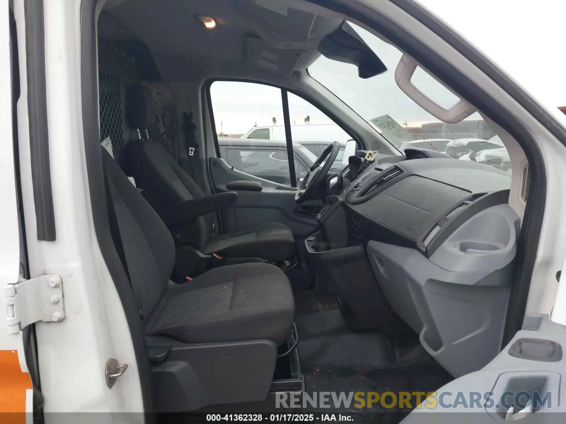5 Фотография поврежденного автомобиля 1FTYE1ZM2KKB46391 FORD TRANSIT-150 2019
