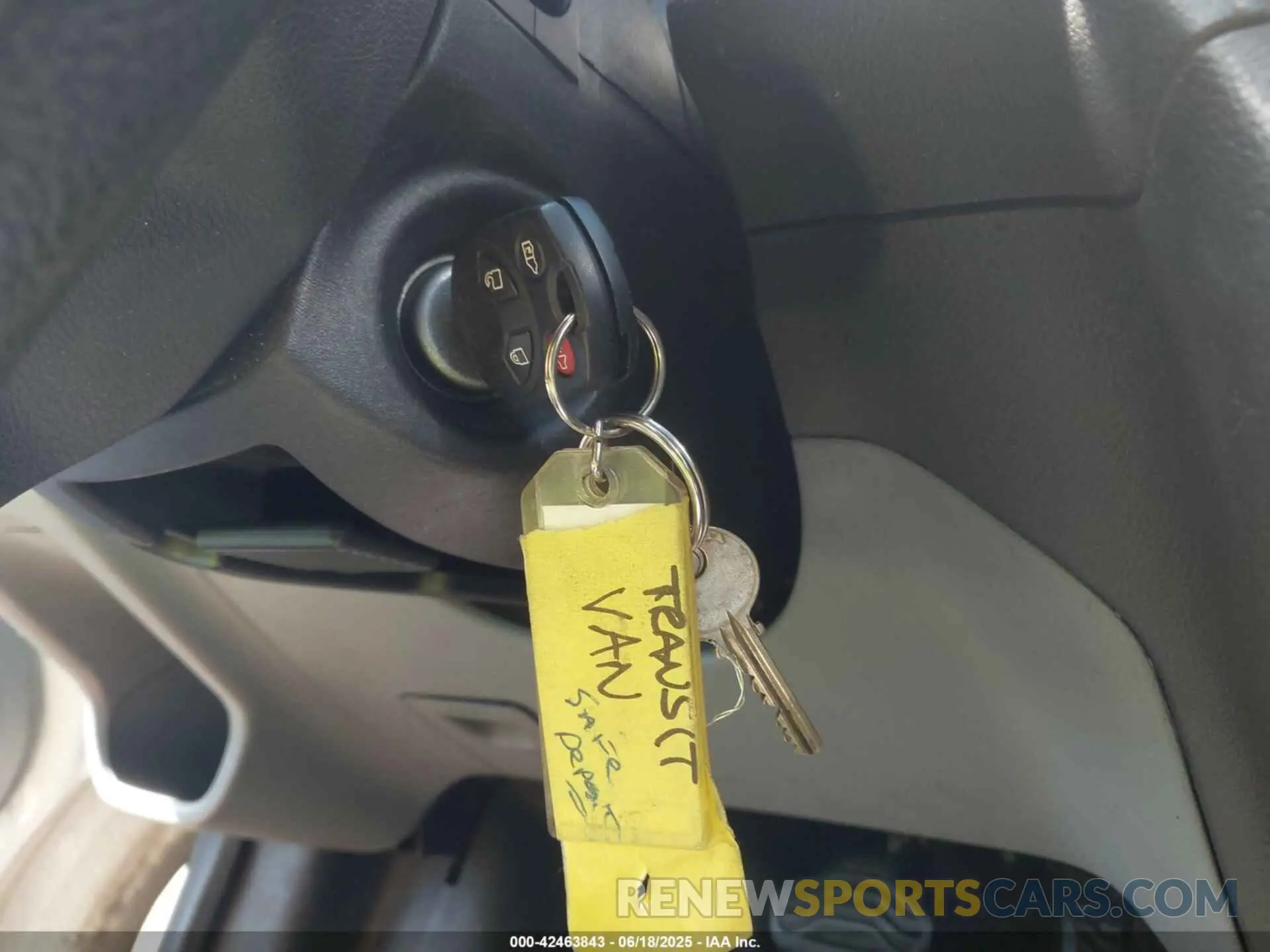 11 Photograph of a damaged car 1FTYE1ZM7KKB75305 FORD TRANSIT-150 2019