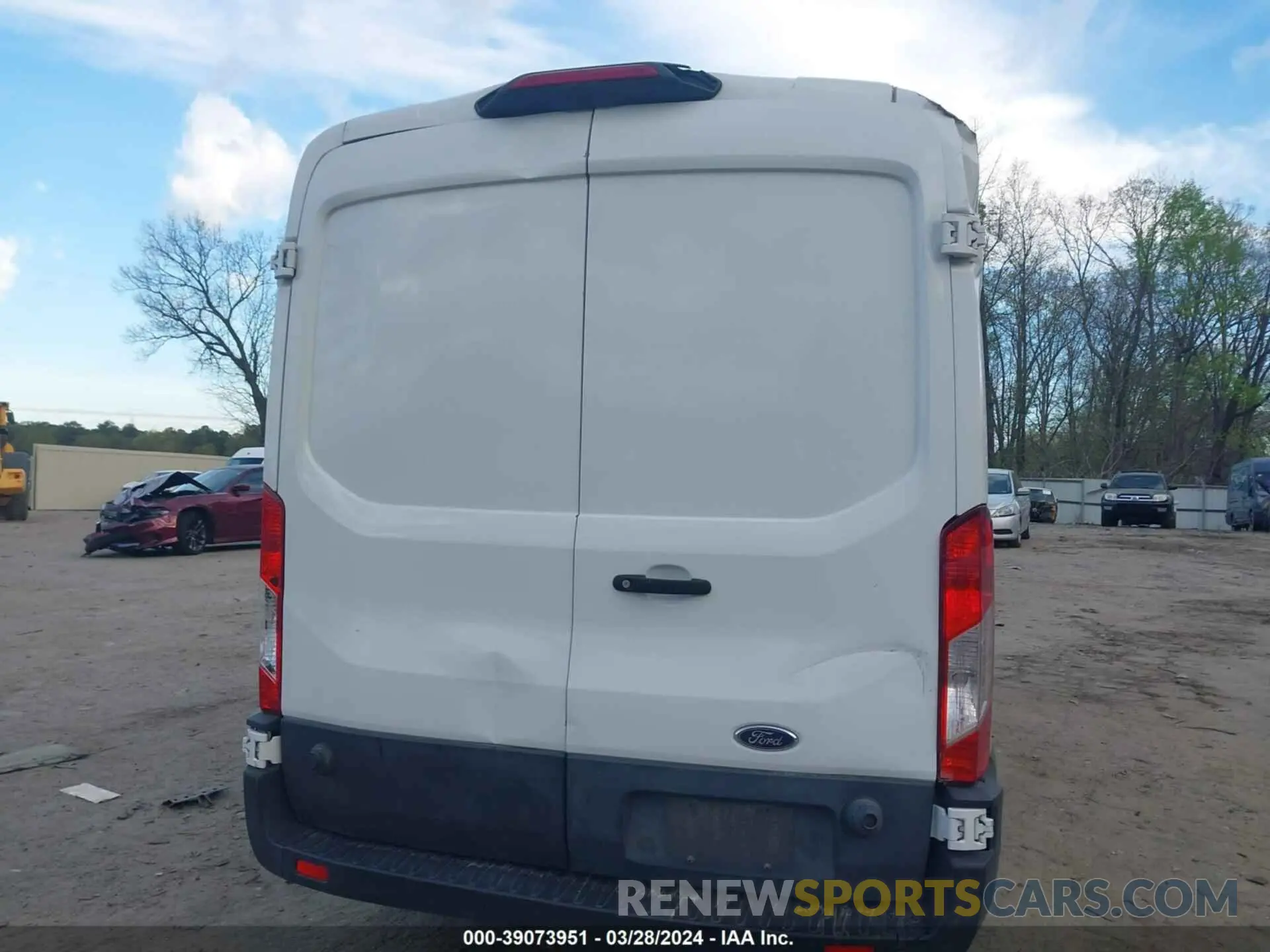 16 Фотография поврежденного автомобиля 1FTYE2CM3KKB32479 FORD TRANSIT-150 2019