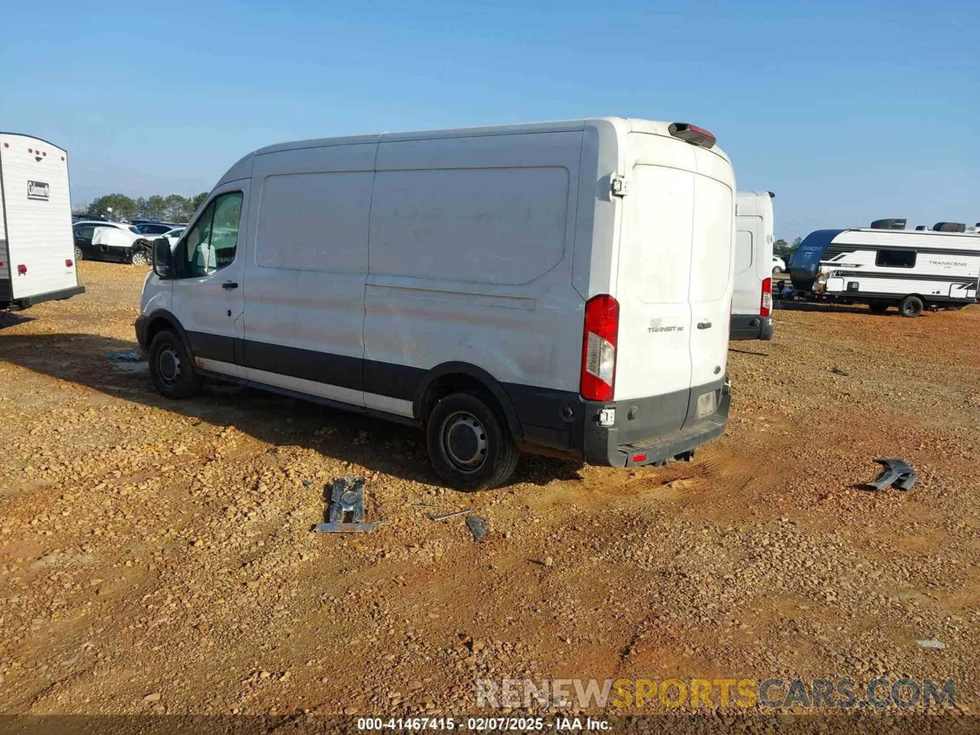 3 Photograph of a damaged car 1FTYE2CMXKKA84706 FORD TRANSIT-150 2019