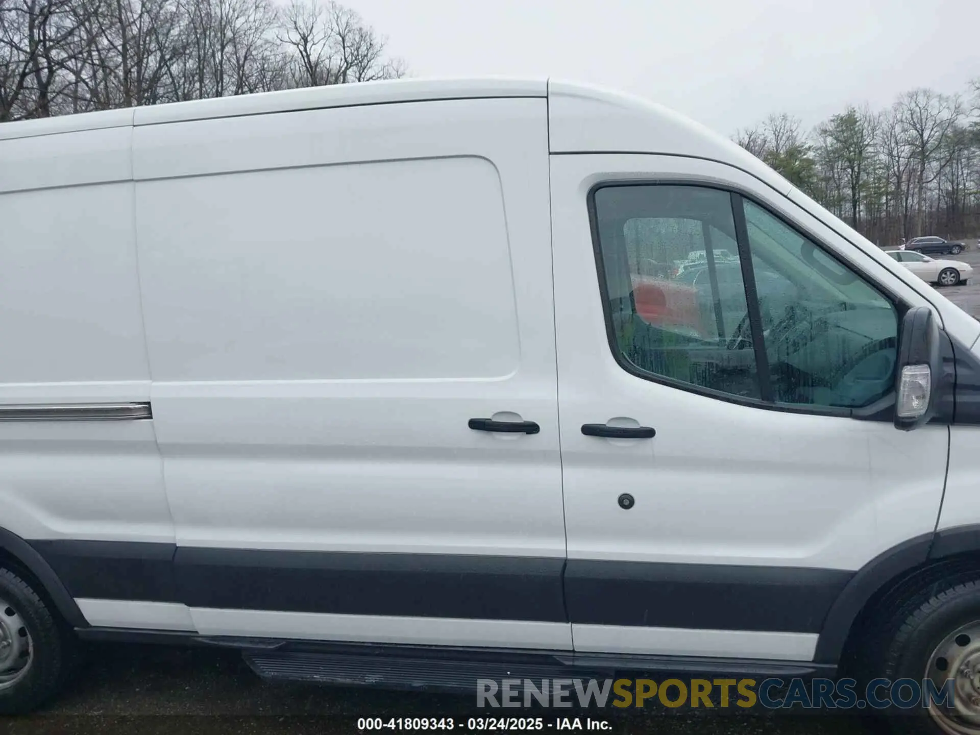 13 Фотография поврежденного автомобиля 1FTYE2CMXKKB09376 FORD TRANSIT-150 2019
