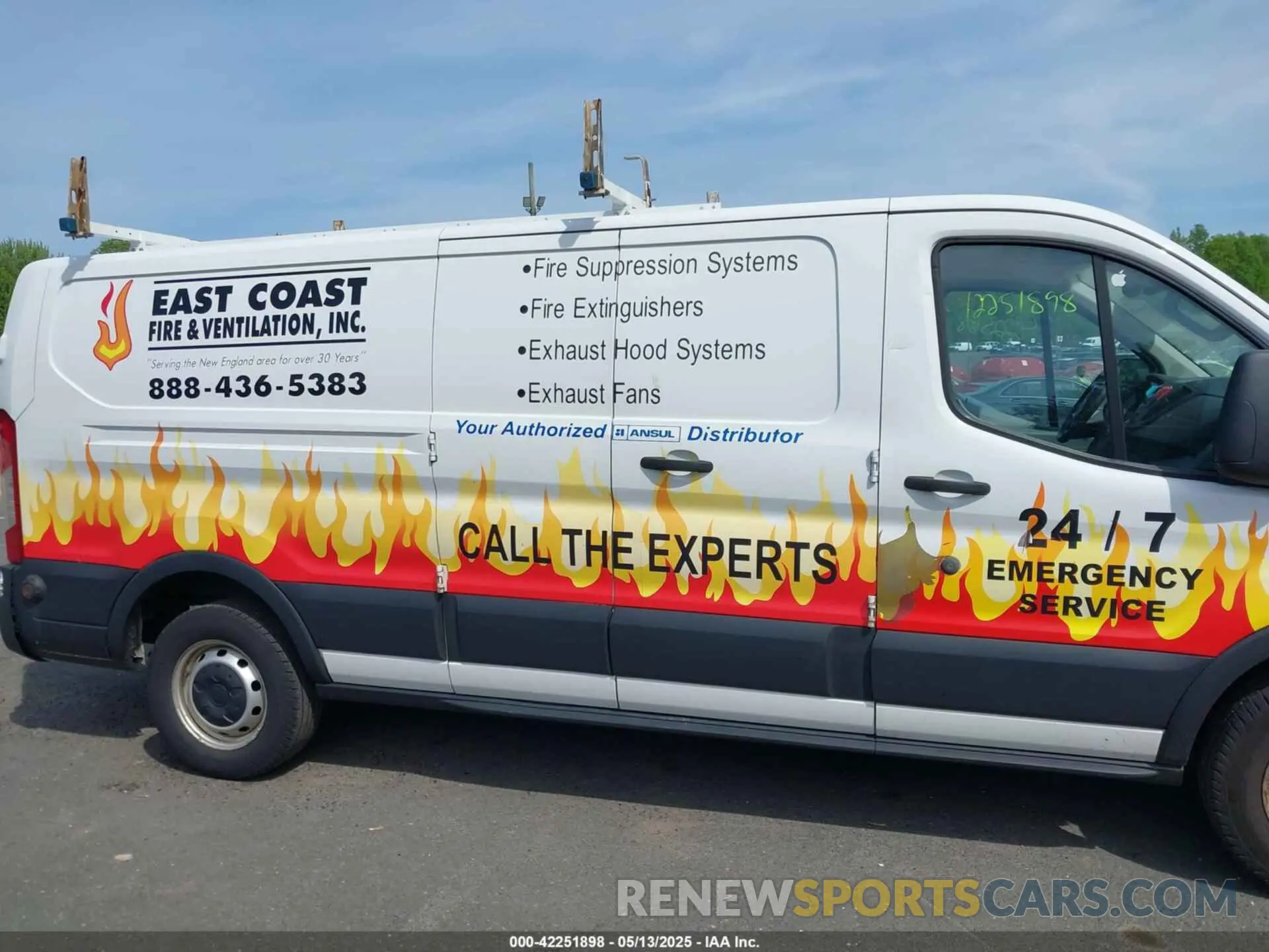 13 Photograph of a damaged car 1FTYE9ZM5KKA75945 FORD TRANSIT-150 2019