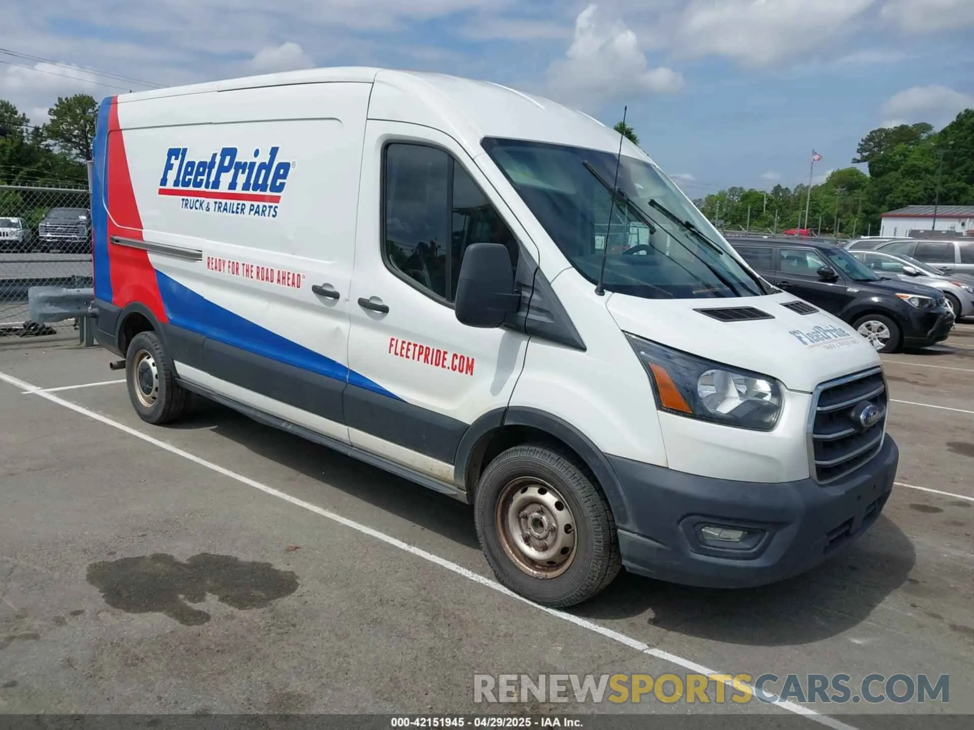 1 Фотография поврежденного автомобиля 1FTYE1C85LKA46315 FORD TRANSIT-150 2020