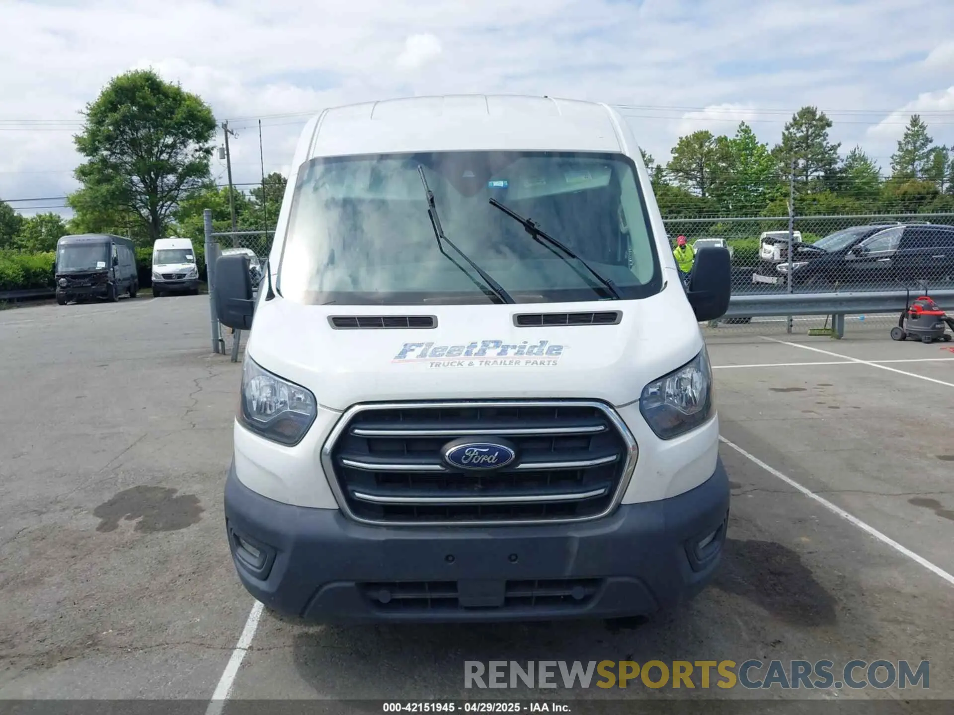 12 Фотография поврежденного автомобиля 1FTYE1C85LKA46315 FORD TRANSIT-150 2020