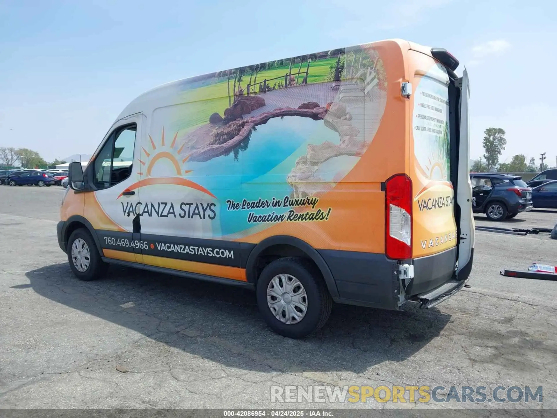 3 Фотография поврежденного автомобиля 1FTYE1C89LKB18309 FORD TRANSIT-150 2020