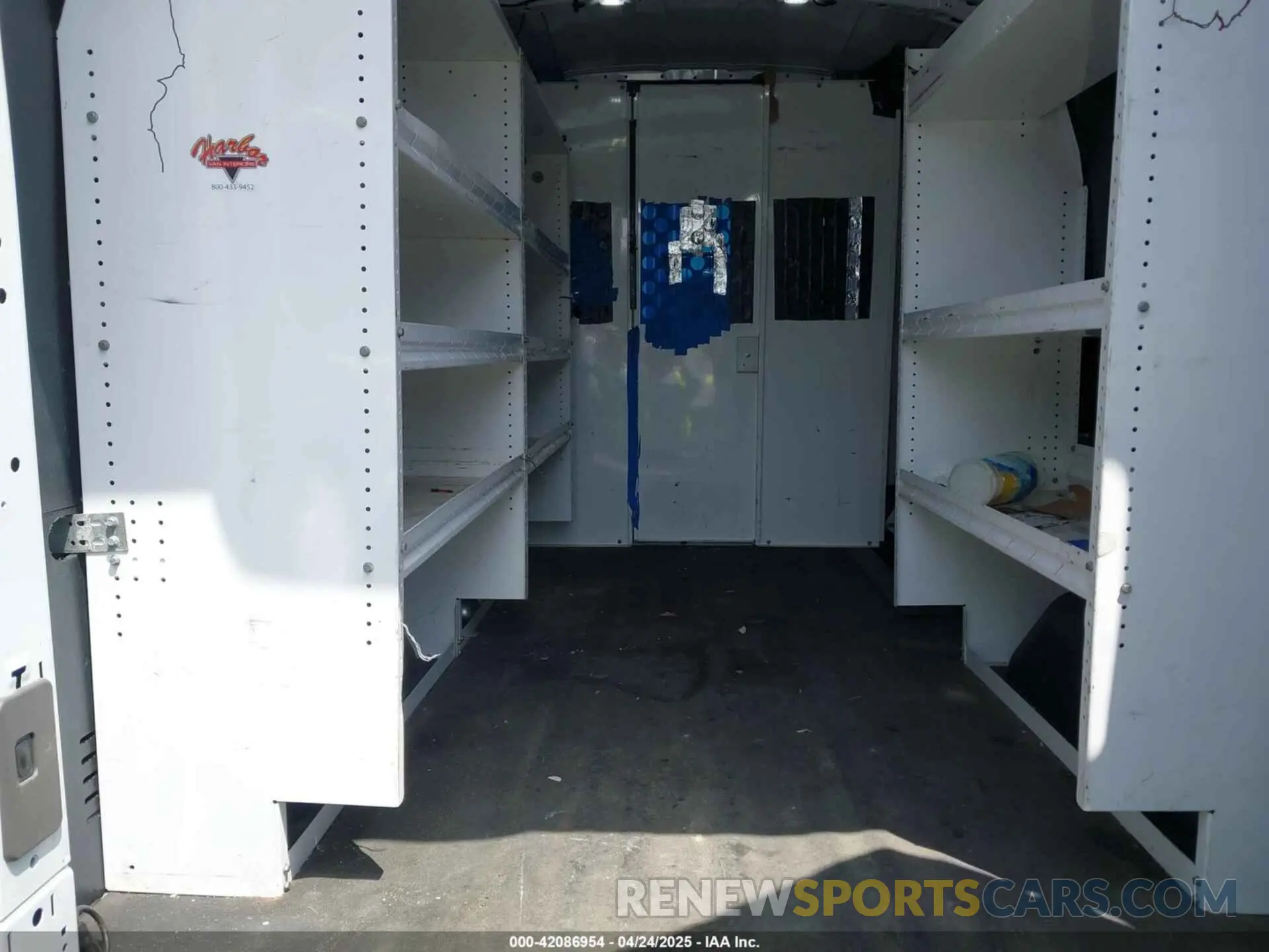 8 Фотография поврежденного автомобиля 1FTYE1C89LKB18309 FORD TRANSIT-150 2020