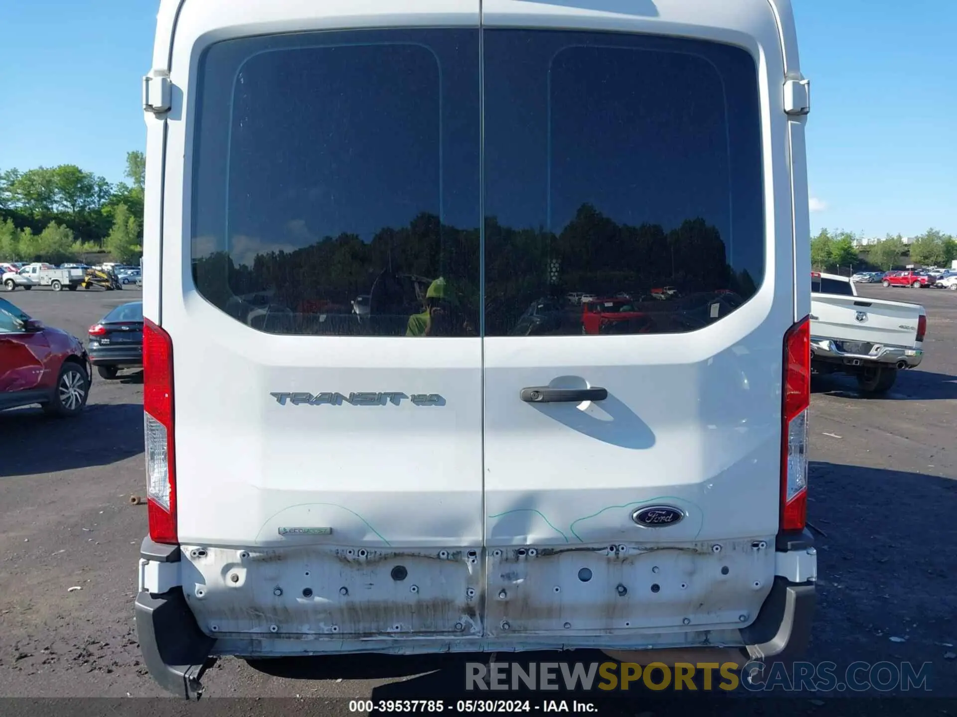 6 Photograph of a damaged car 1FTYE1CG6LKA12617 FORD TRANSIT-150 2020