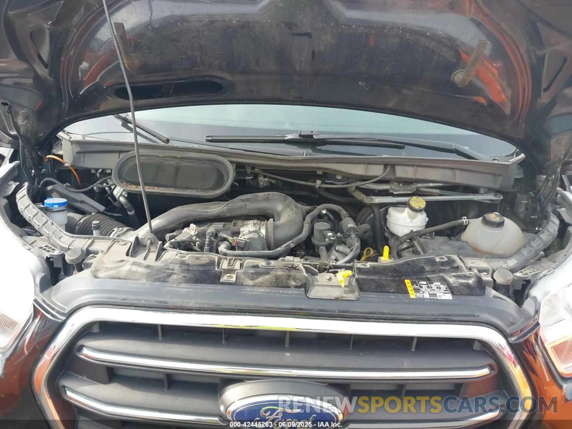 10 Photograph of a damaged car 1FTYE1Y80LKB76611 FORD TRANSIT-150 2020