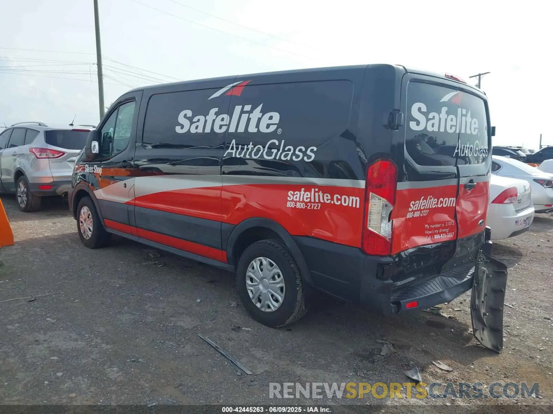 3 Photograph of a damaged car 1FTYE1Y80LKB76611 FORD TRANSIT-150 2020