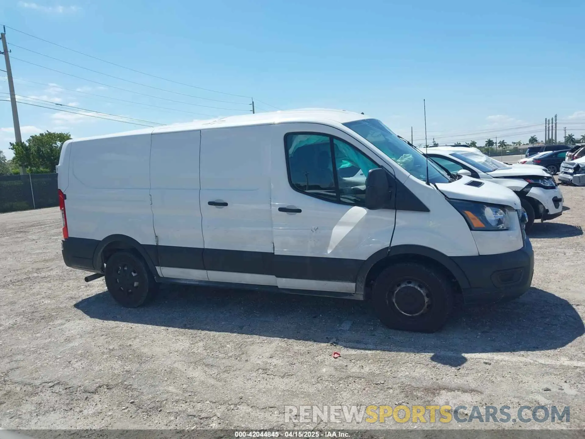 13 Фотография поврежденного автомобиля 1FTYE1Y81LKB70834 FORD TRANSIT-150 2020