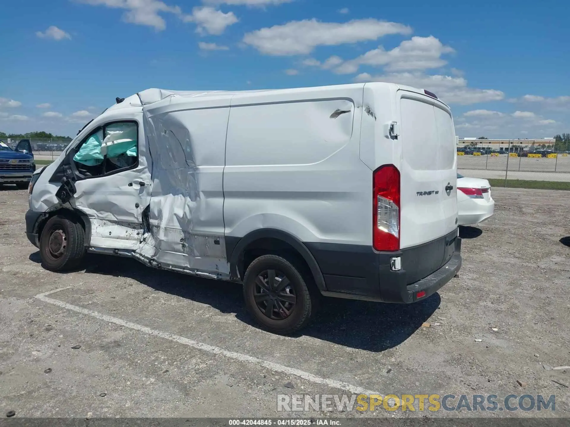 3 Фотография поврежденного автомобиля 1FTYE1Y81LKB70834 FORD TRANSIT-150 2020