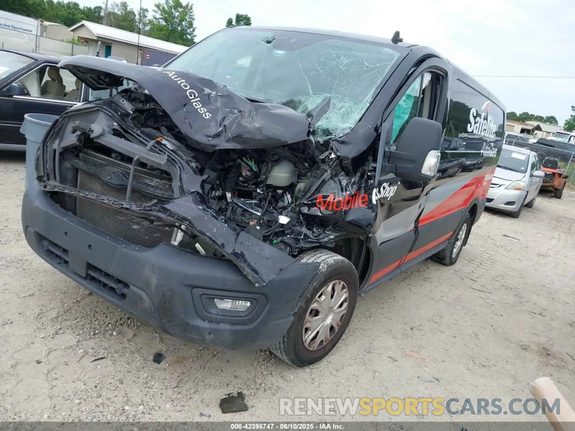 2 Photograph of a damaged car 1FTYE1Y82LKA27357 FORD TRANSIT-150 2020