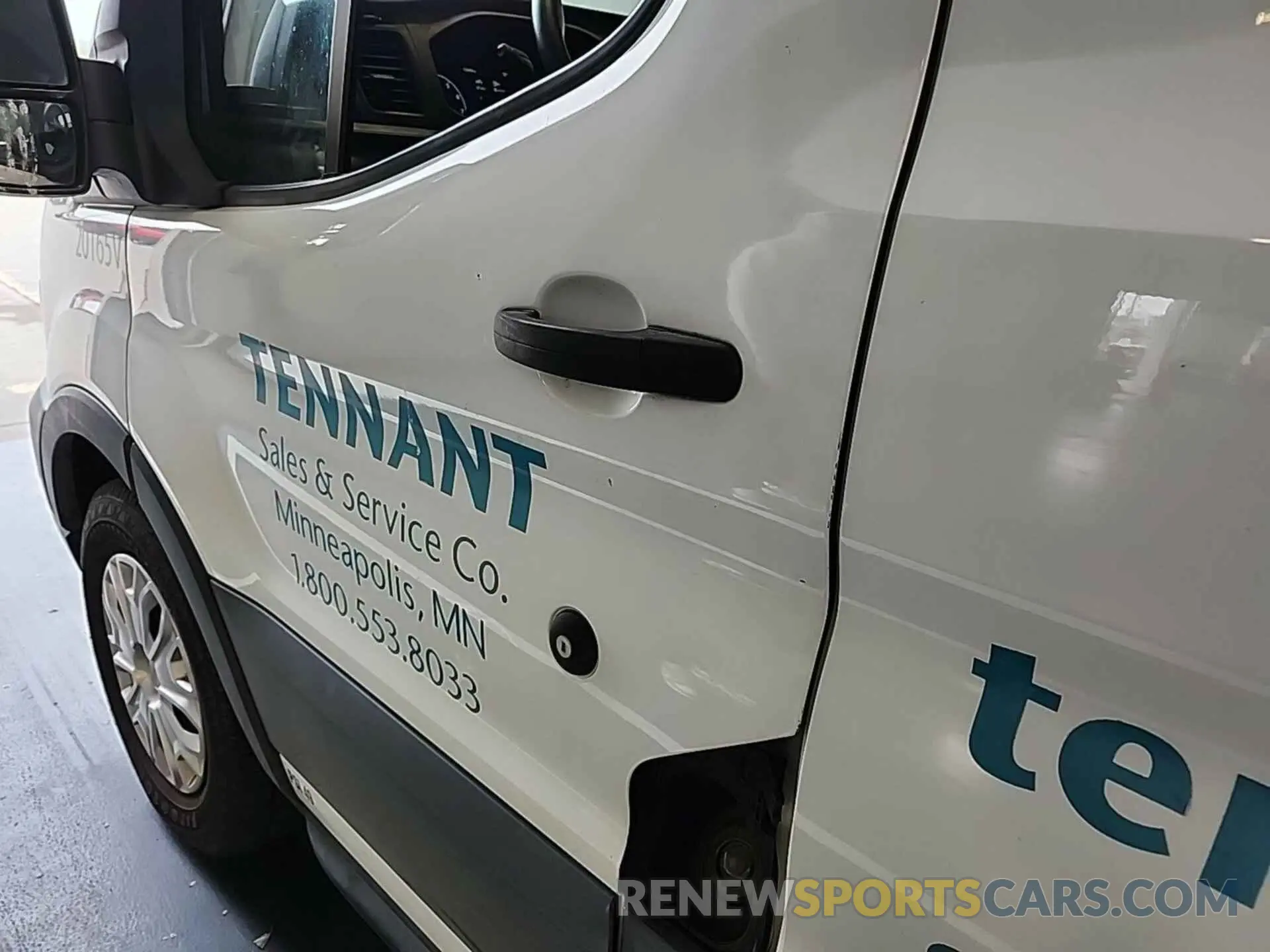 18 Photograph of a damaged car 1FTYE1Y82LKB26132 FORD TRANSIT-150 2020