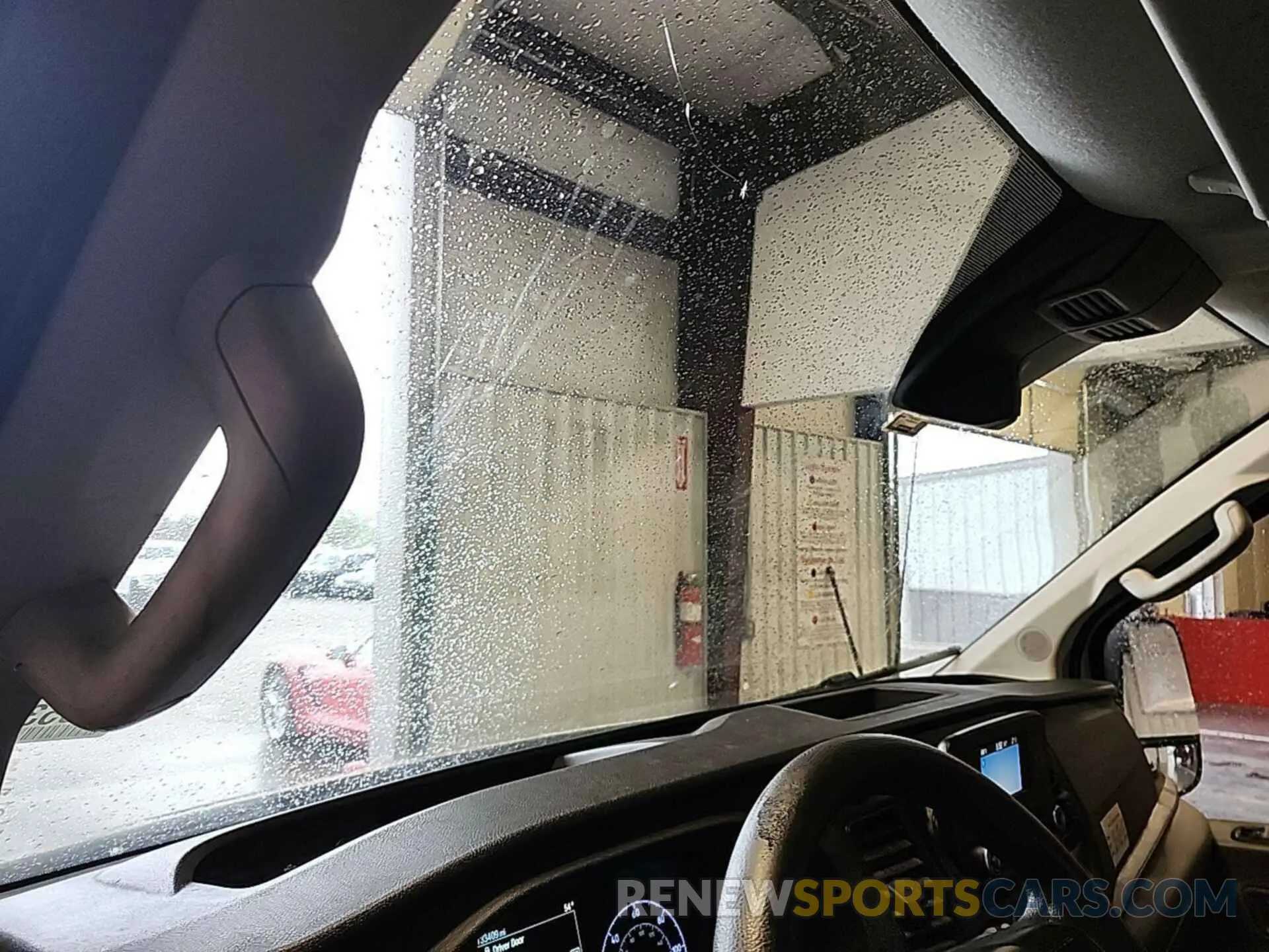 26 Photograph of a damaged car 1FTYE1Y82LKB26132 FORD TRANSIT-150 2020