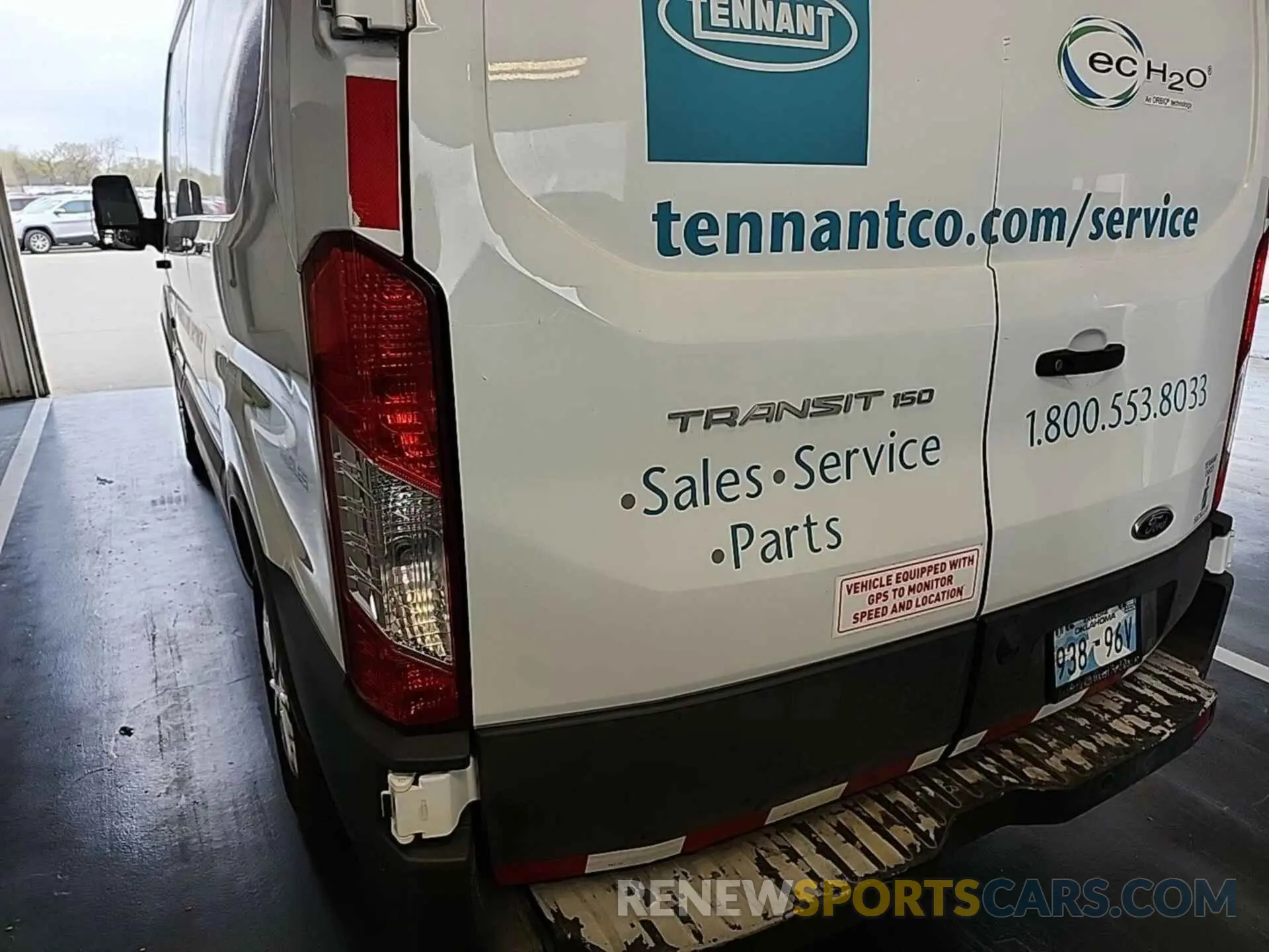 4 Photograph of a damaged car 1FTYE1Y82LKB26132 FORD TRANSIT-150 2020