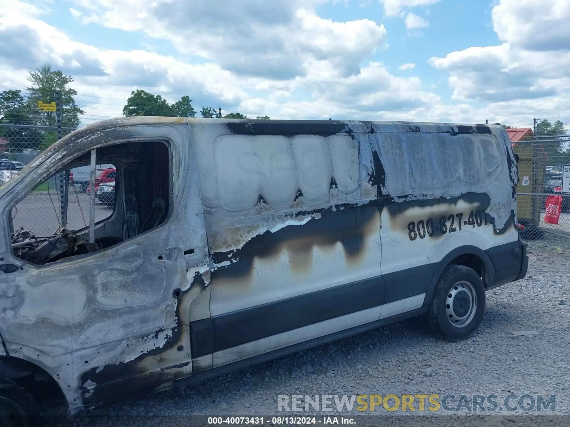 15 Photograph of a damaged car 1FTYE1Y83LKB51864 FORD TRANSIT-150 2020