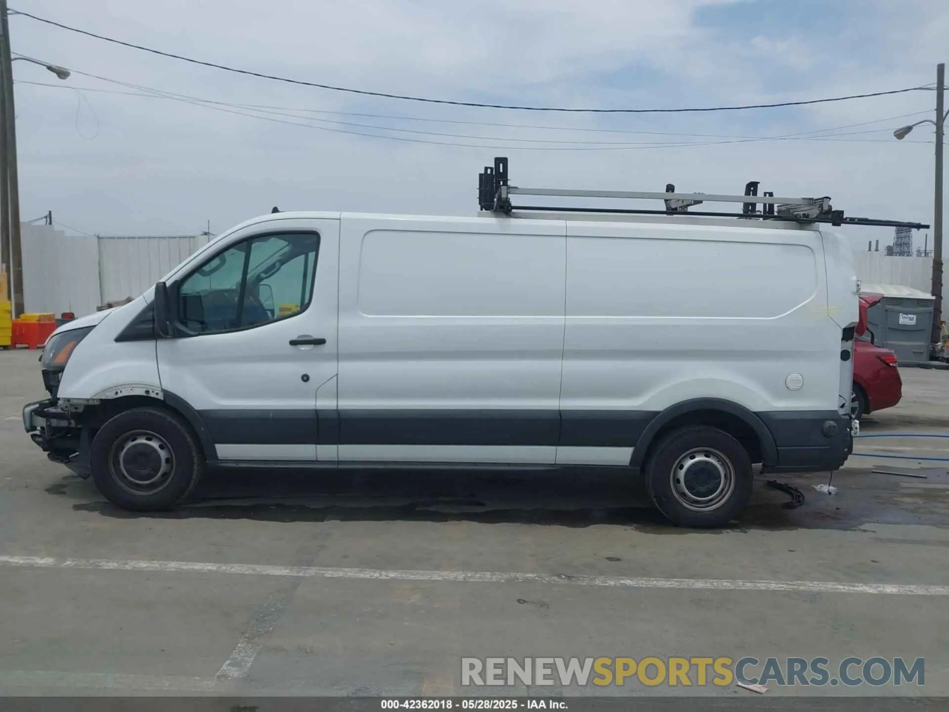 15 Photograph of a damaged car 1FTYE1Y86LKA19374 FORD TRANSIT-150 2020