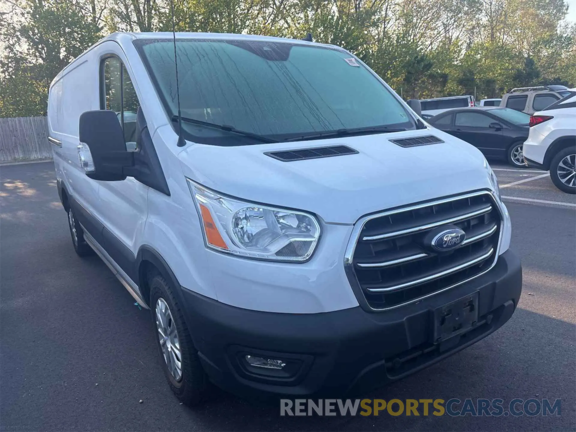 17 Photograph of a damaged car 1FTYE1Y88LKB50368 FORD TRANSIT-150 2020