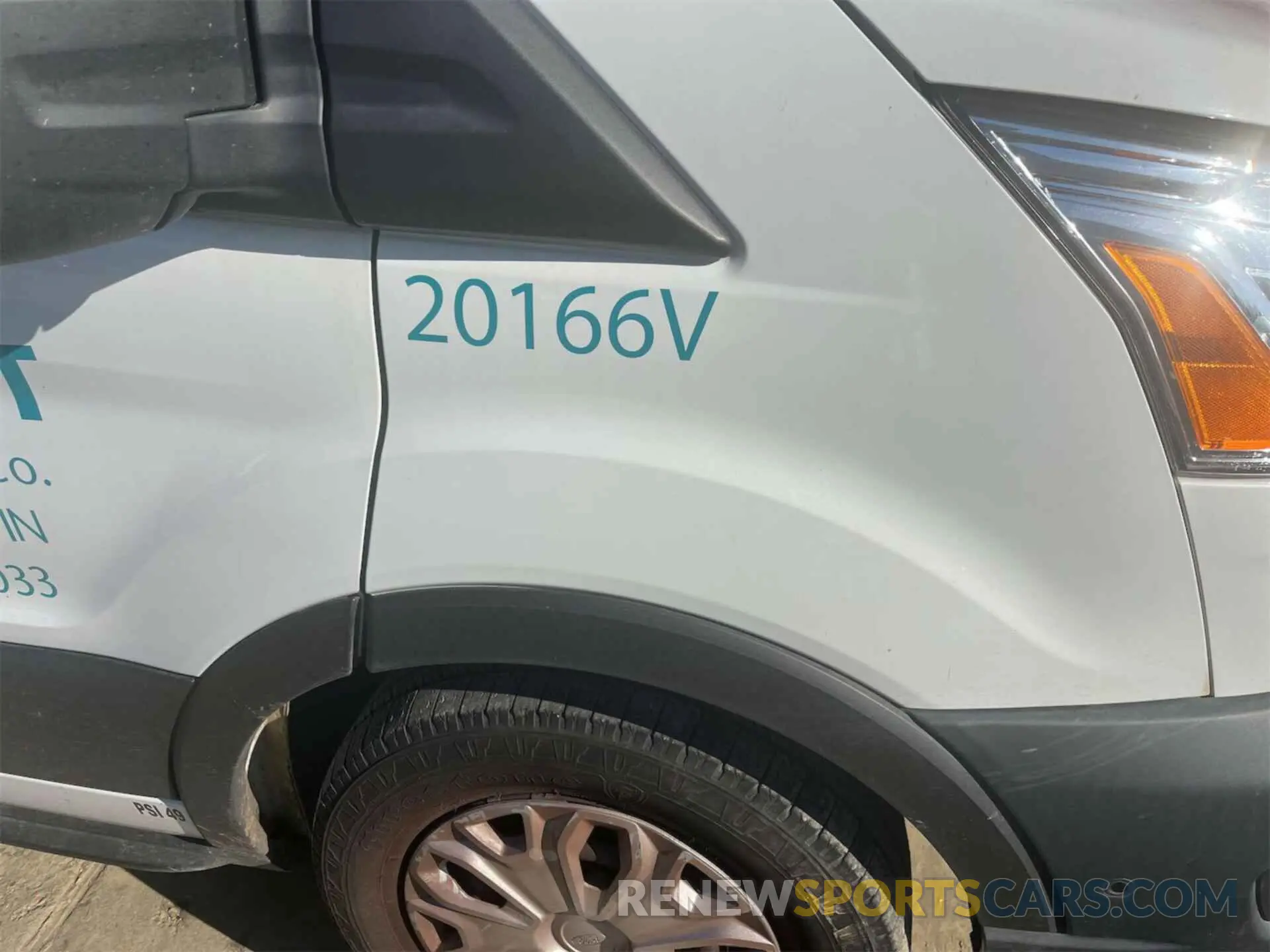38 Photograph of a damaged car 1FTYE1Y89LKB26130 FORD TRANSIT-150 2020