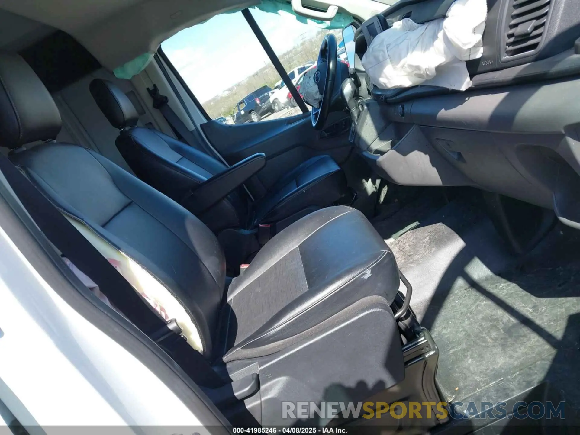 5 Photograph of a damaged car 1FTYE2Y86LKB36457 FORD TRANSIT-150 2020