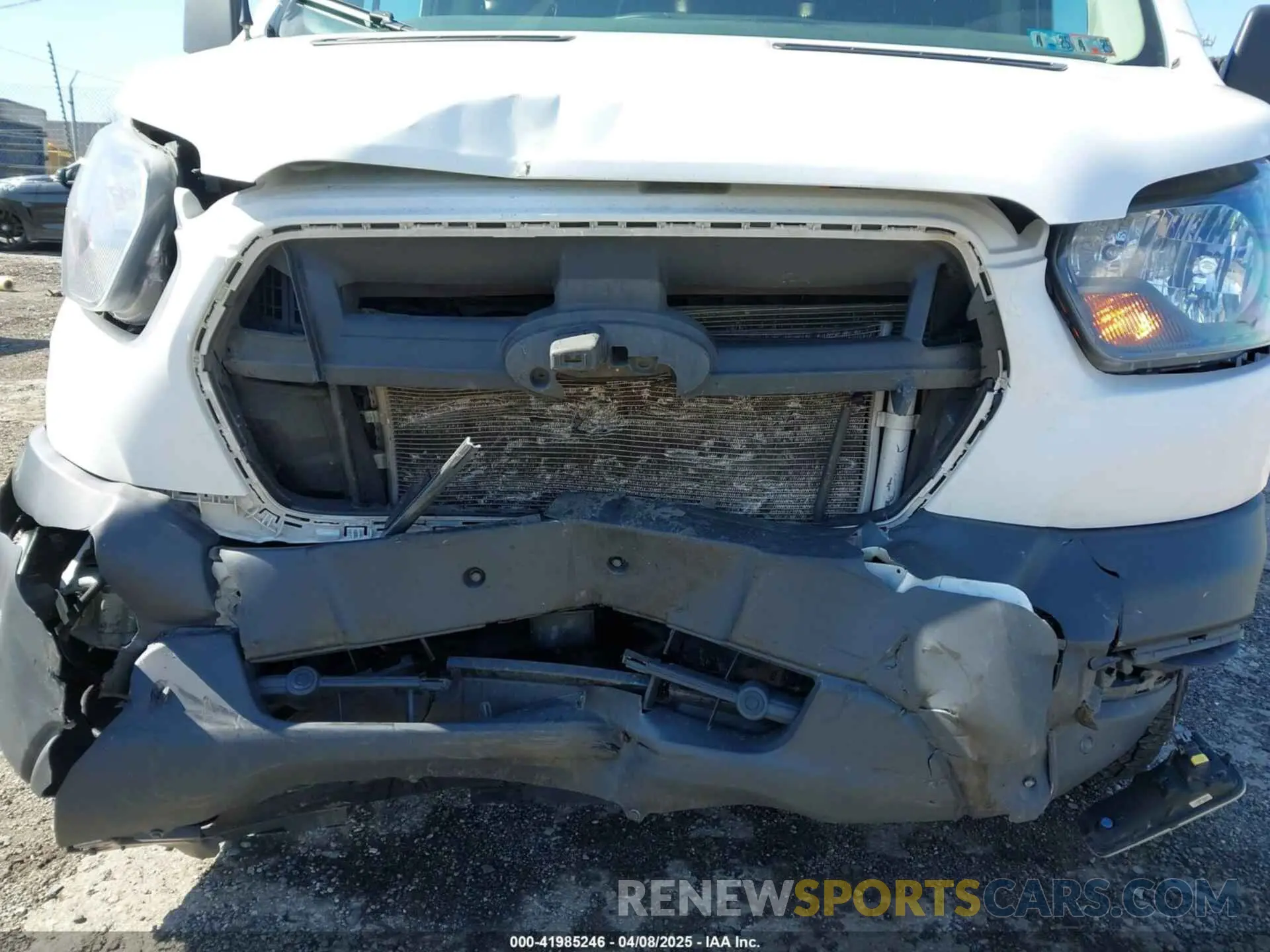 6 Photograph of a damaged car 1FTYE2Y86LKB36457 FORD TRANSIT-150 2020