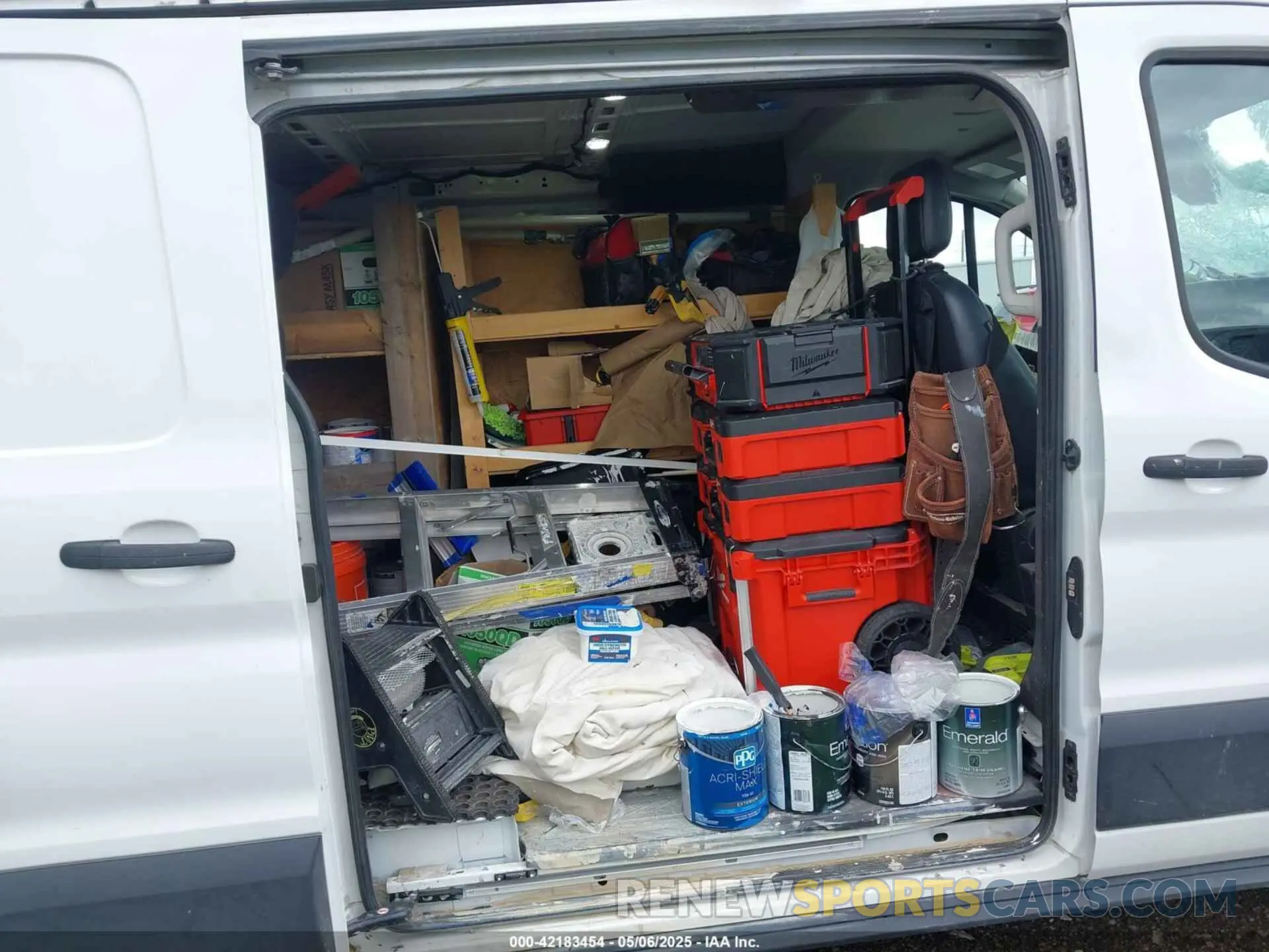 8 Photograph of a damaged car 1FTYE1Y86MKA71783 FORD TRANSIT-150 2021
