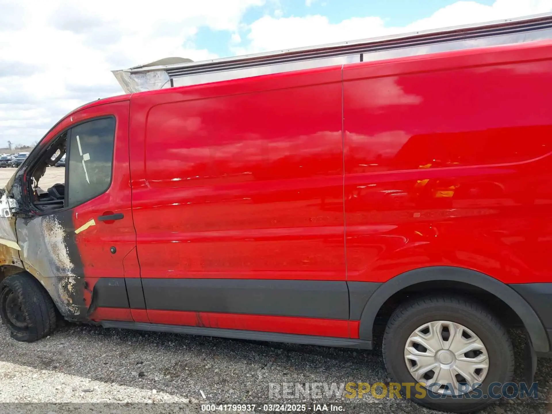 14 Photograph of a damaged car 1FTYE1Y80PKB99313 FORD TRANSIT-150 2023