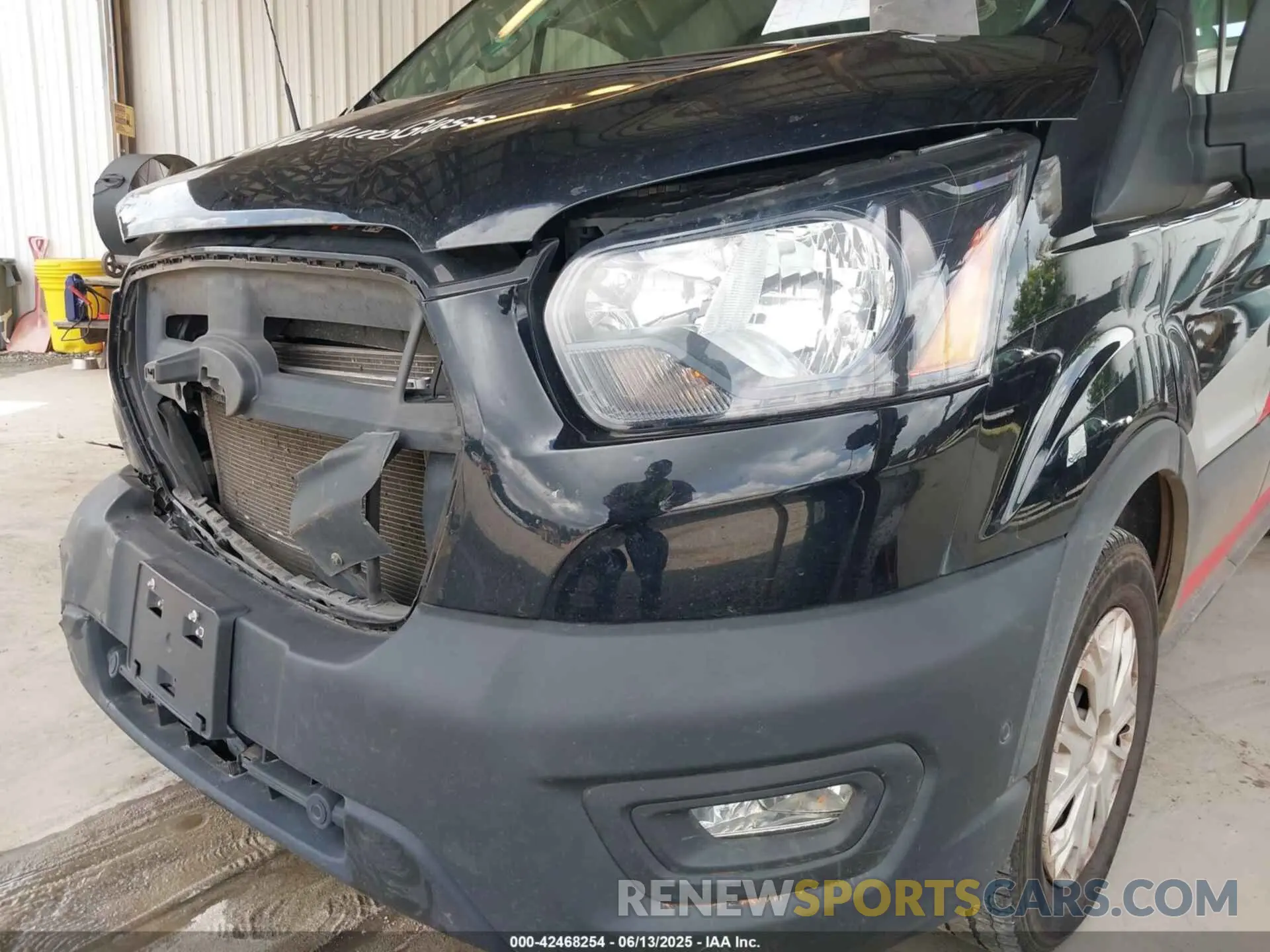 6 Photograph of a damaged car 1FTYE1Y81PKA71257 FORD TRANSIT-150 2023