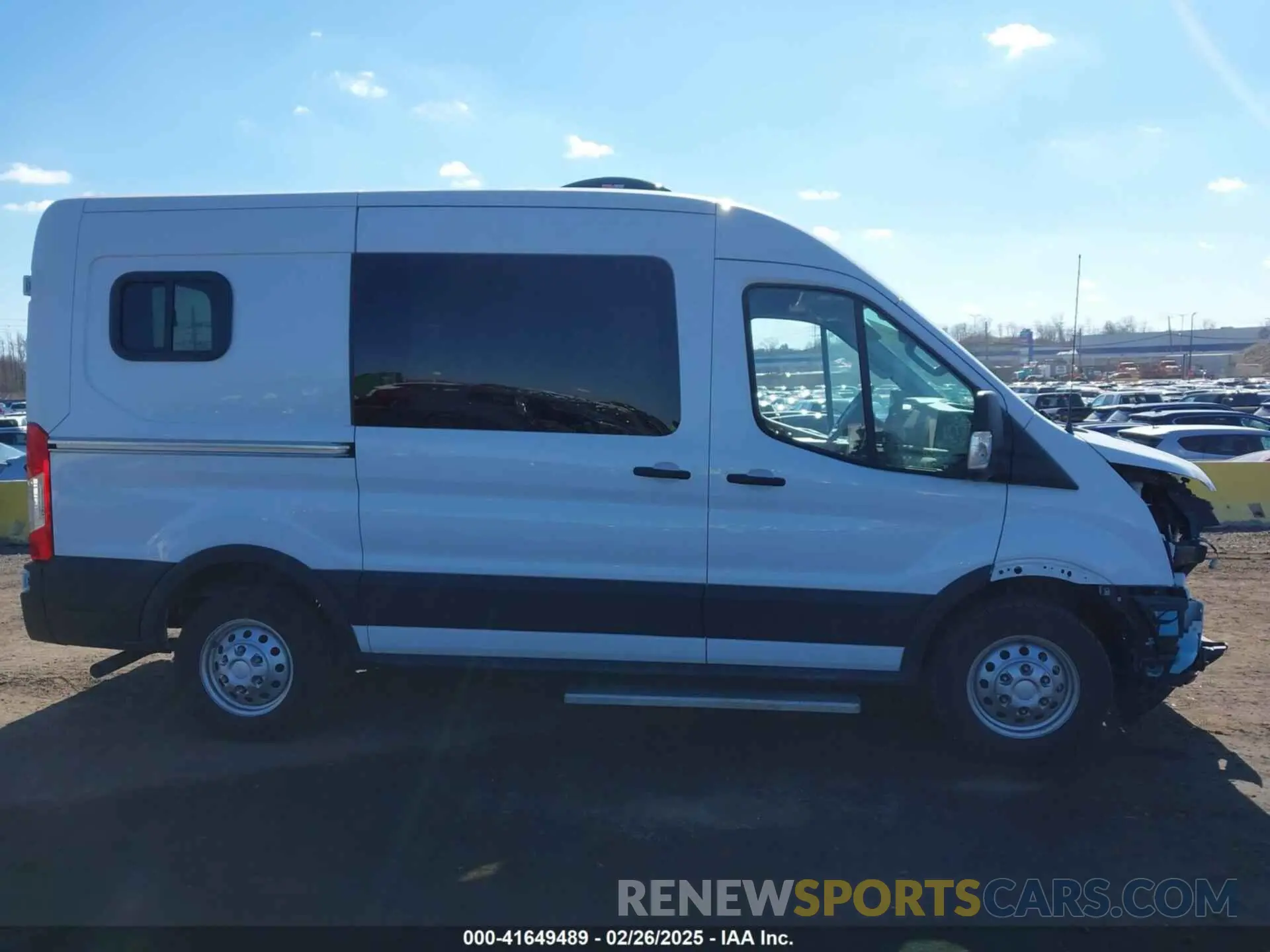 13 Фотография поврежденного автомобиля 1FTYE2C84PKB90935 FORD TRANSIT-150 2023